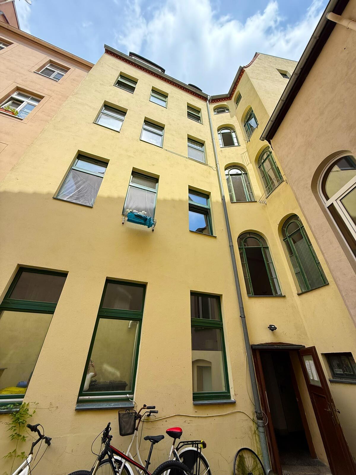 Außenansicht vom Hof