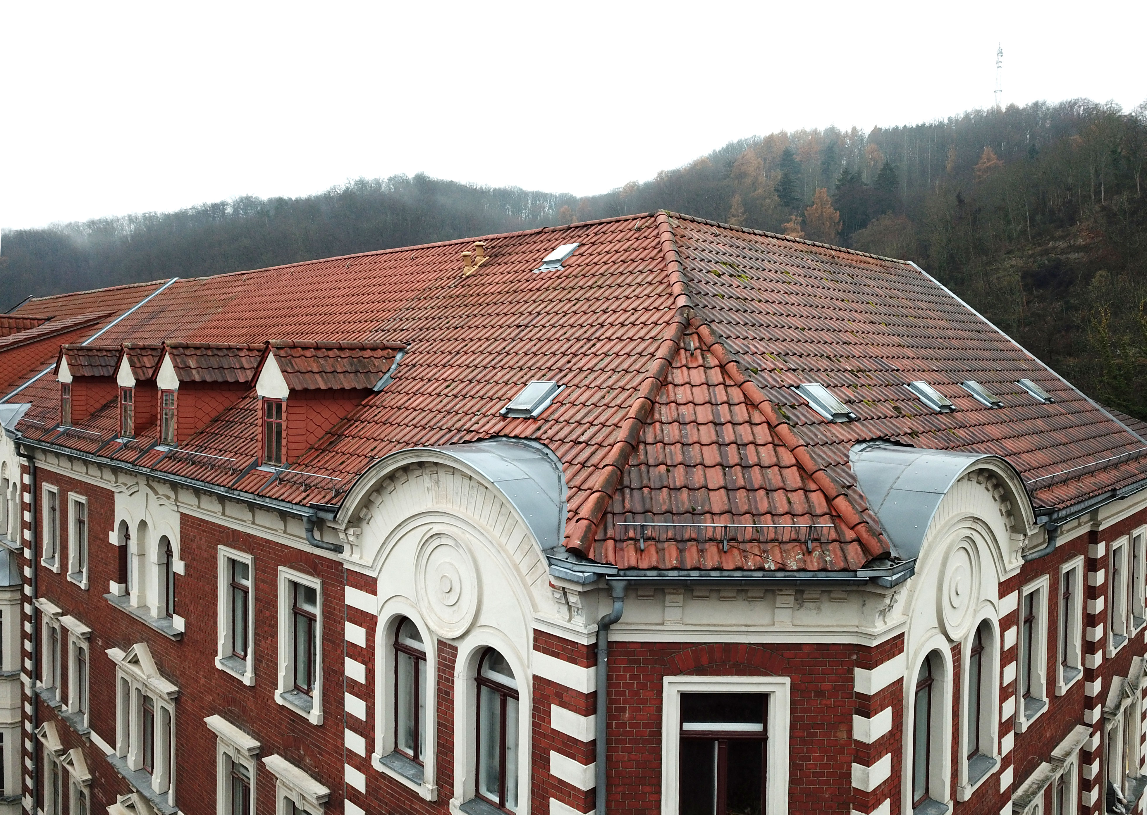 Dach fachgemäss gedeckt