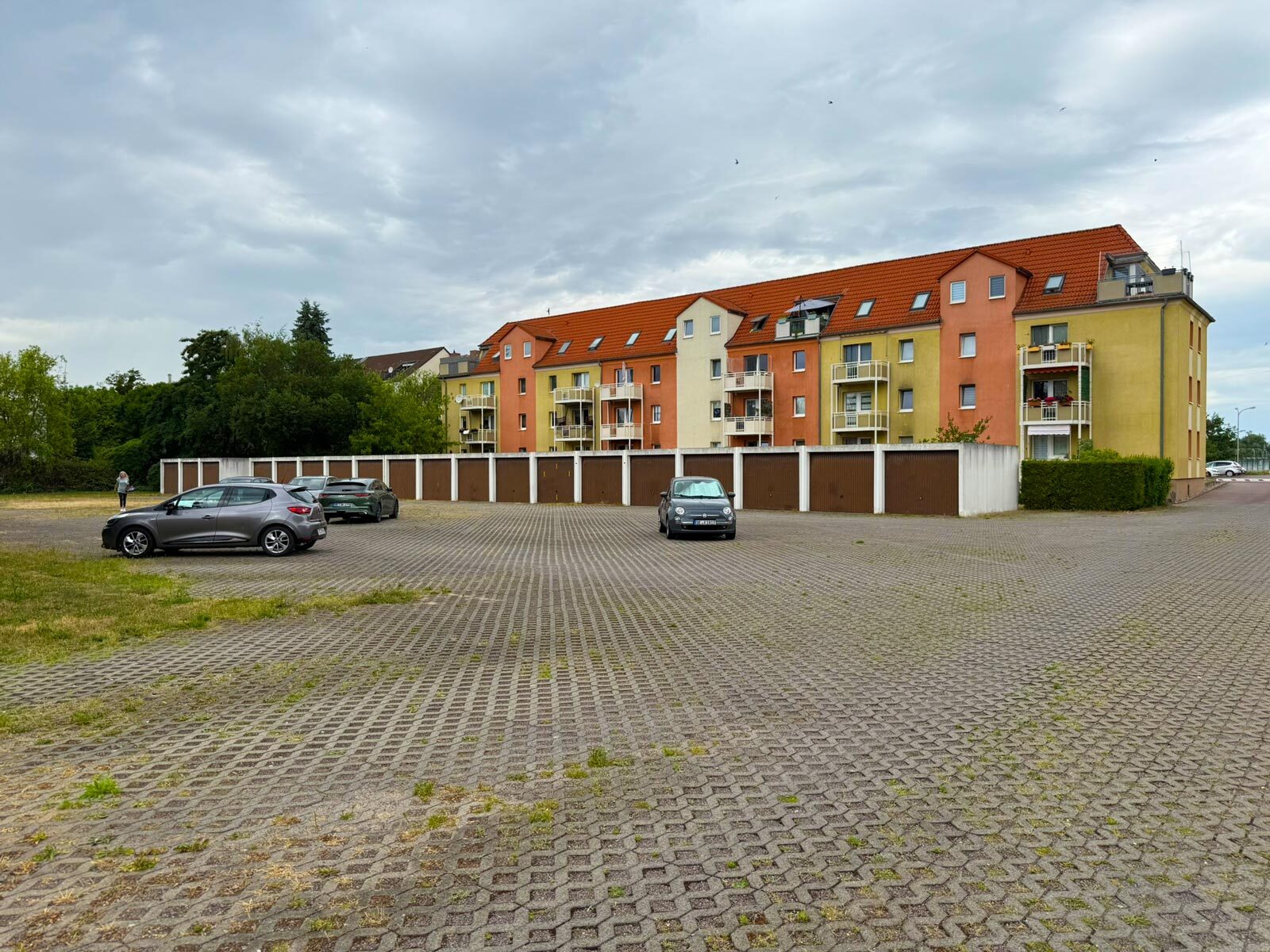 Stellplätze_und_Garagen