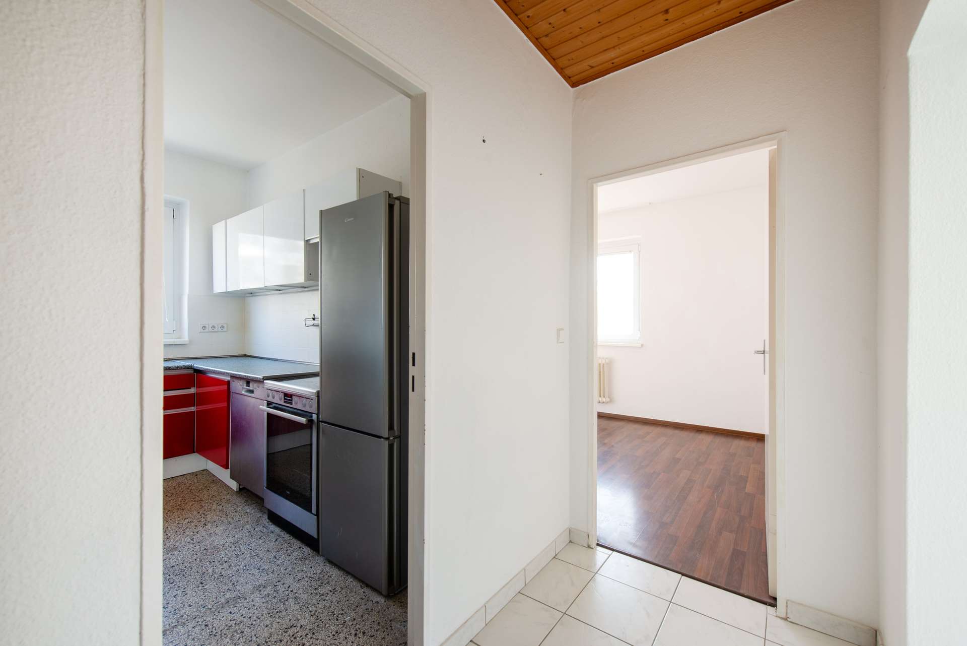 Ku’damm Nähe! Charmante Wohnung mit Balkon in gefragter Lage – Bild 6