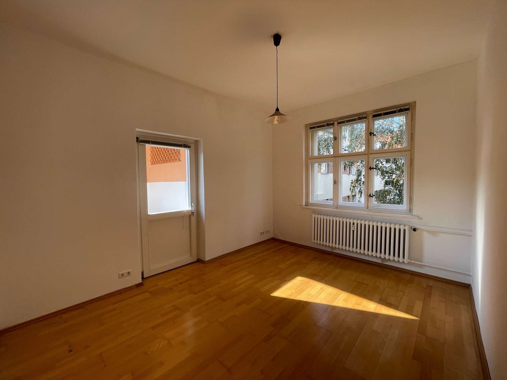 Wohnen auf zwei hellen Ebenen – Maisonette Wohnung mit zwei Sonnenbalkonen nahe den Ceciliengärten! - Bild 13