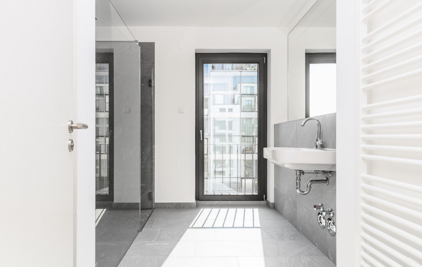 Jetzt handeln: Die letzte Luxuswohnung, in unmittelbarer Nähe zum Kurfürstendamm, wartet auf dich. - Bild 15