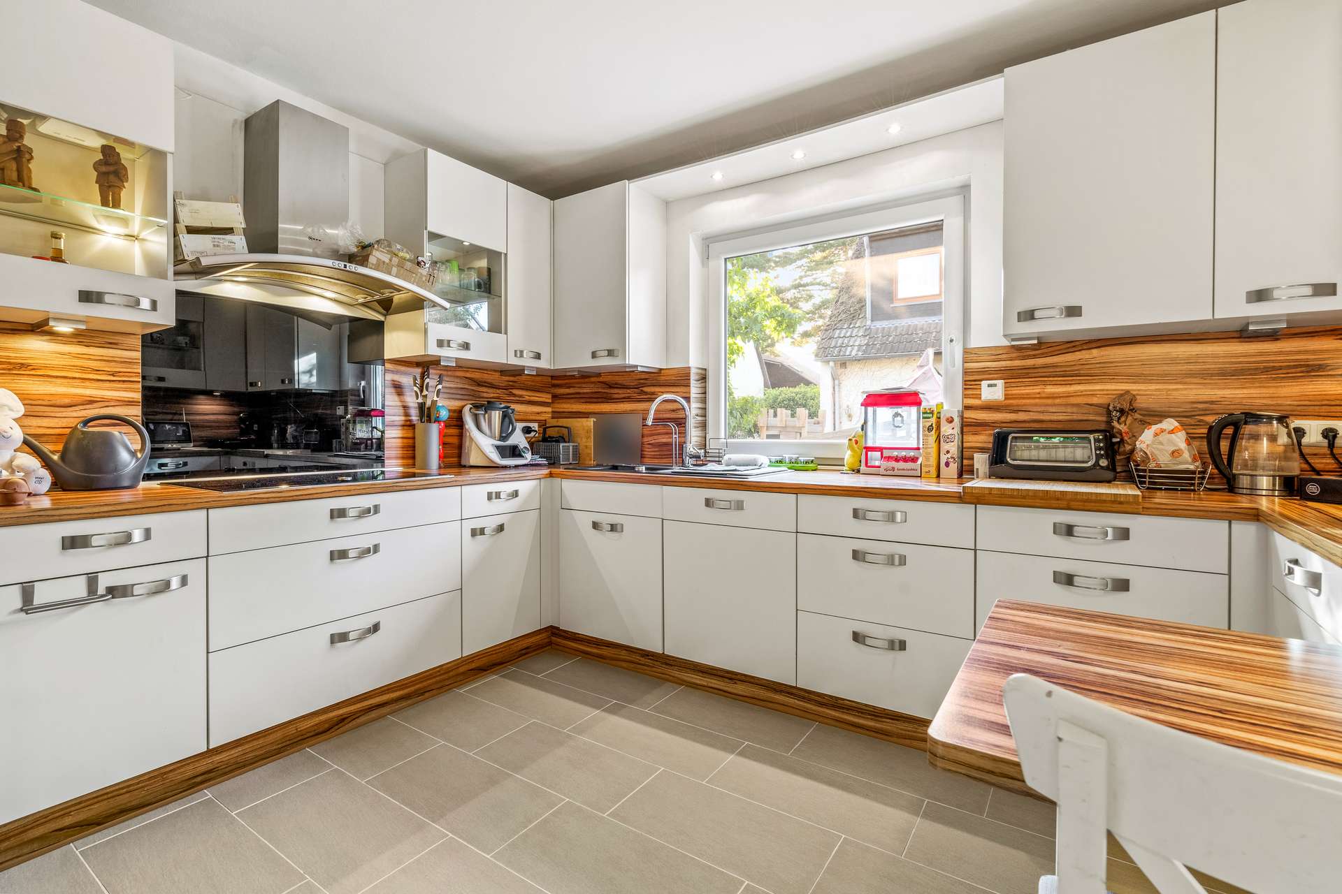 Großräumiges und modernes Einfamilienhaus mit Doppelgarage und Garten in Rudow - Bild 7