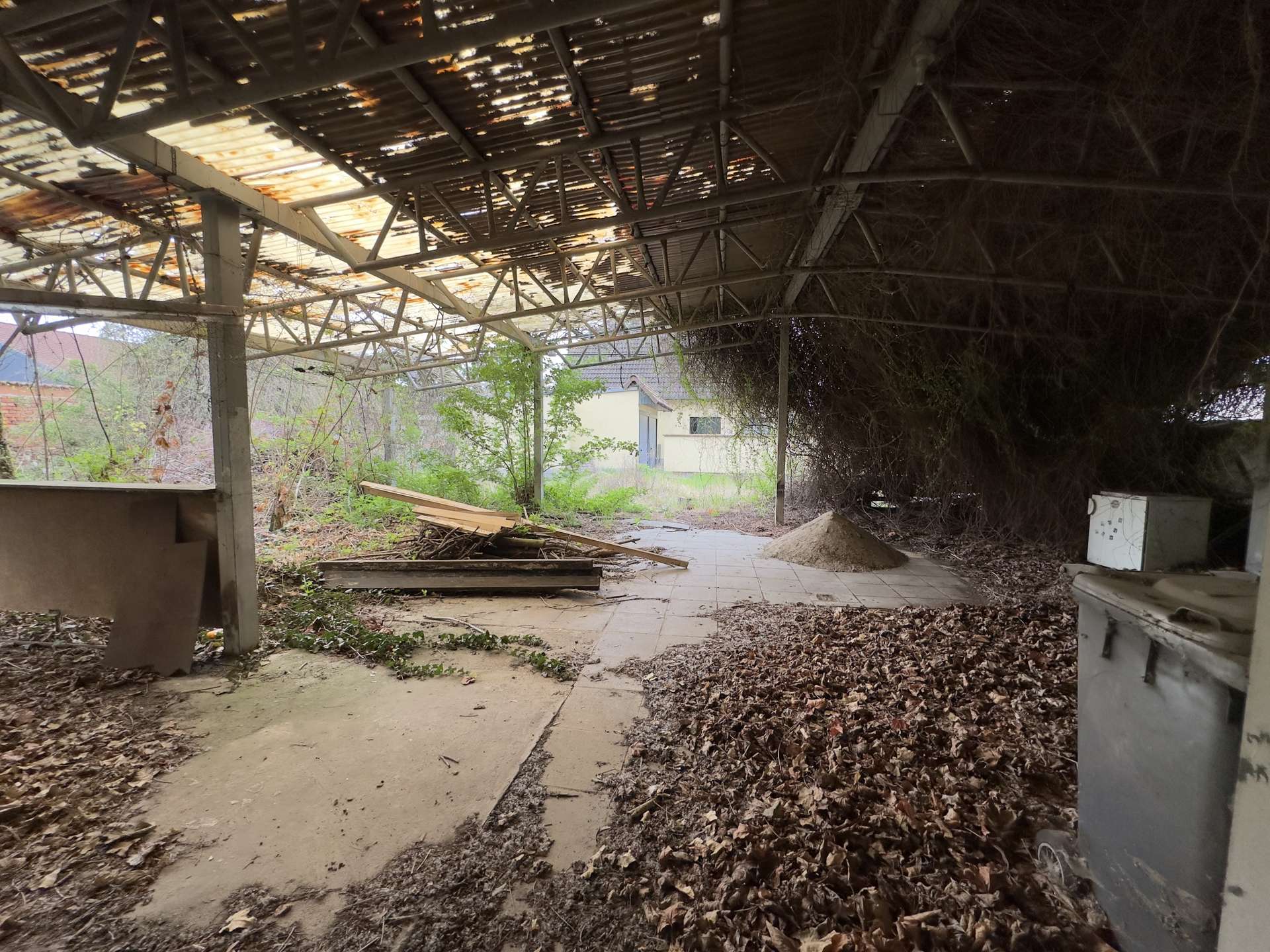 Viel Potential! Anlagepaket aus zwei charmanten Mehrfamilienhäusern mit Entwicklungsspielraum – Bild 4