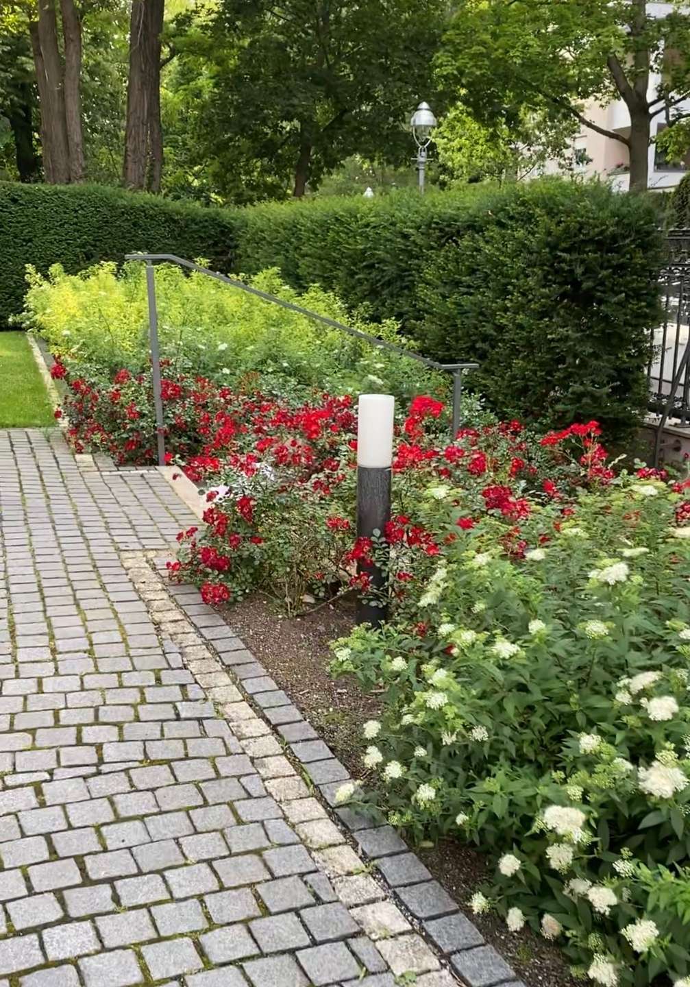 Prestigeträchtige Residenz in Grunewald mit privatem Außenrefugium – Bild 2