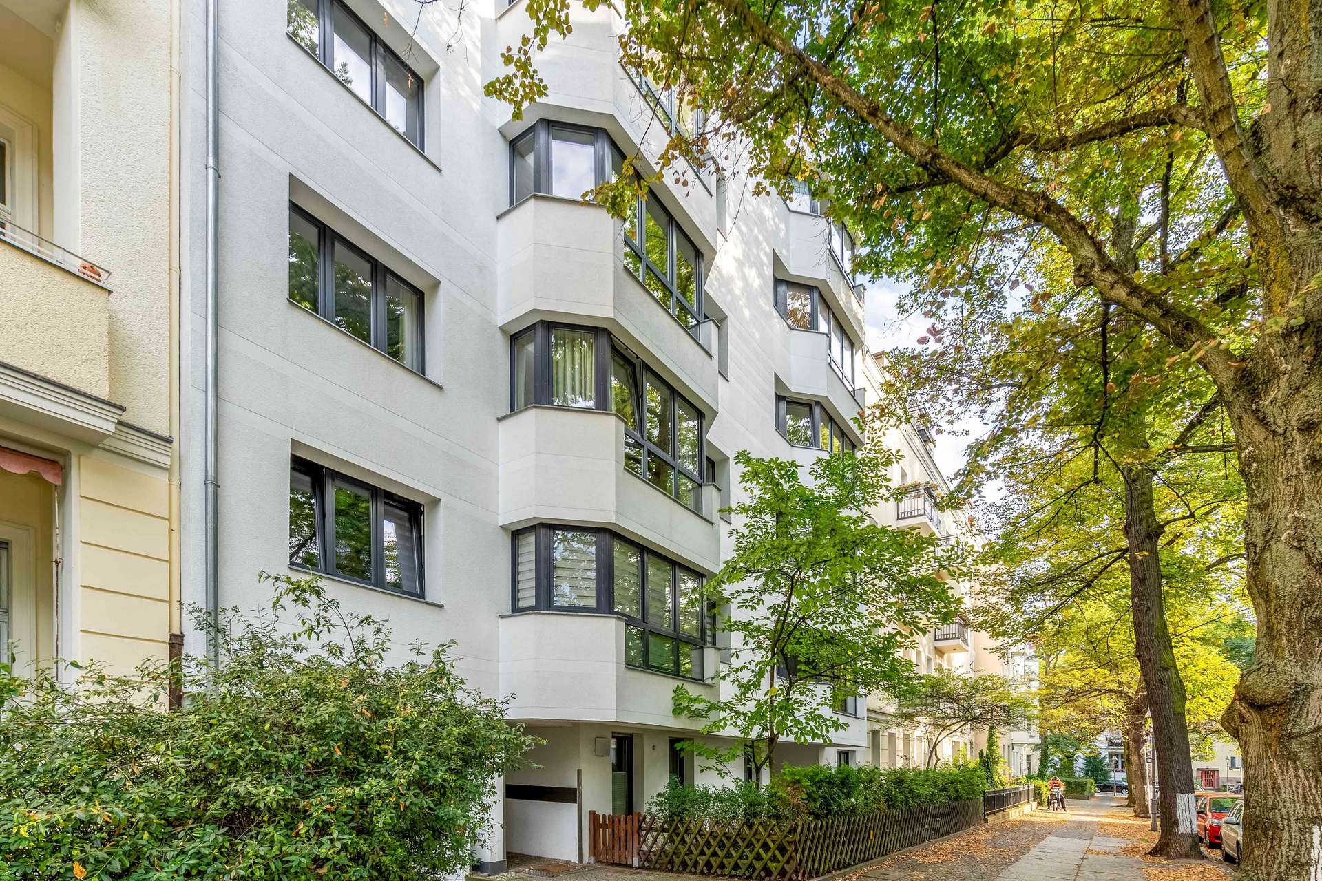 Sehr gepflegte Terrassenwohnung mit vielen Extras in beliebter Lage von Halensee nähe Ku'damm!