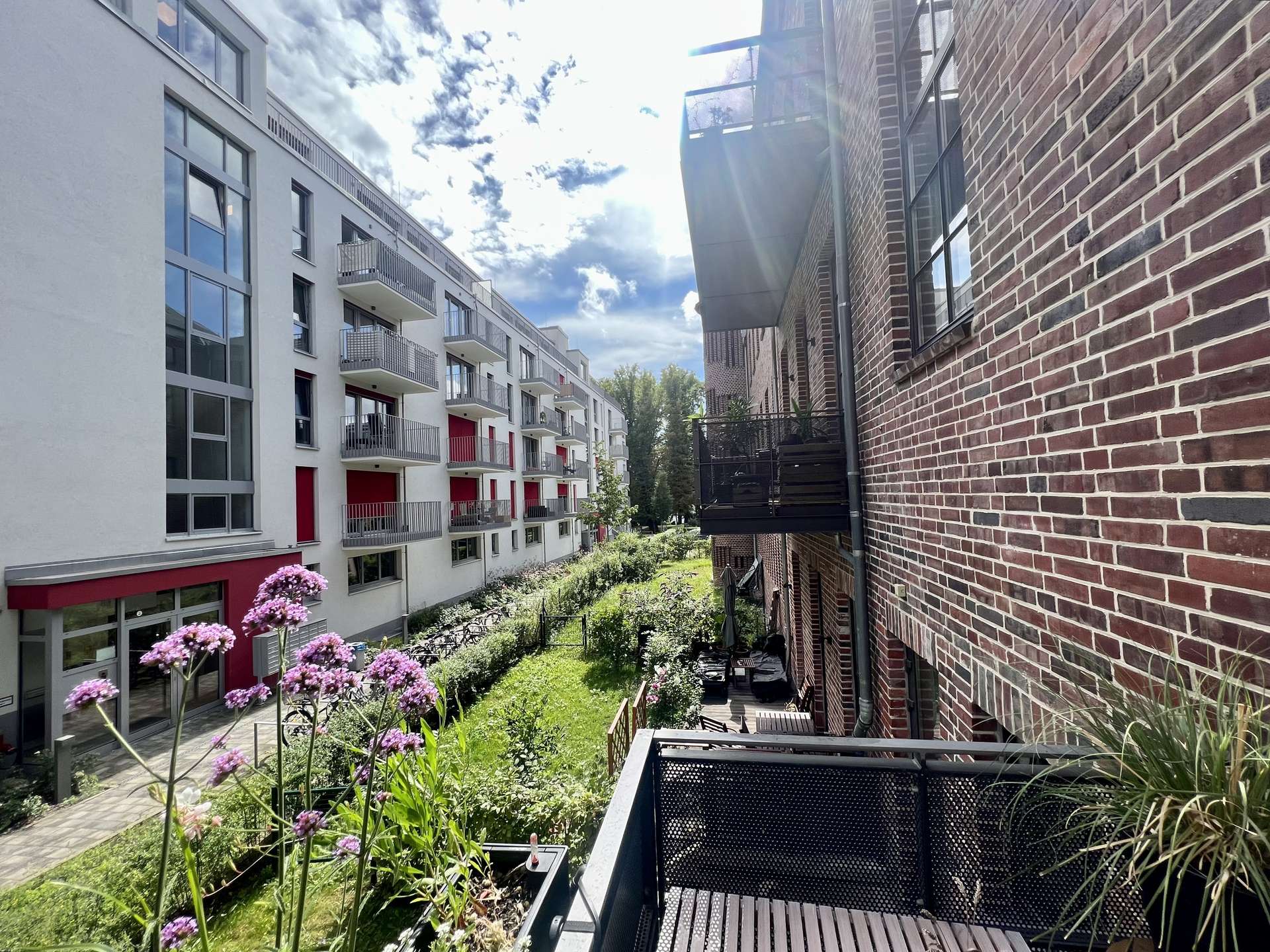 Loftartige Wohnung mit Garten und TG zur Eigennutzung oder Kapitalanlage direkt an der Spree! - Bild 1
