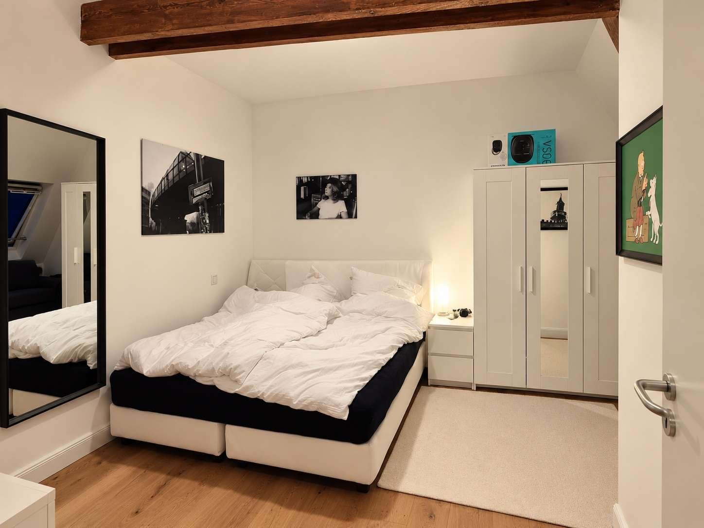 Modernisierte Dachgeschosswohnung, voll möbliert & sofort bezugsfrei! - Bild 2