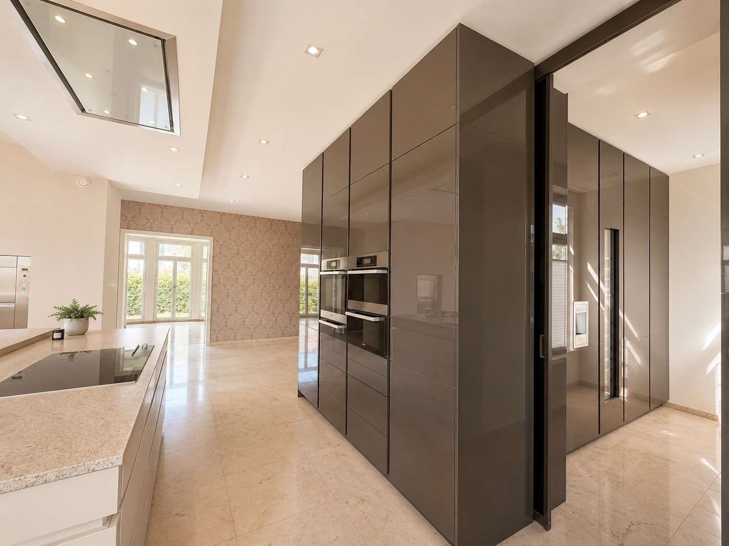 Imposant. Luxuriös. Einzigartig. – Villa in fußläufiger Seenähe in Bestlage - Bild 5