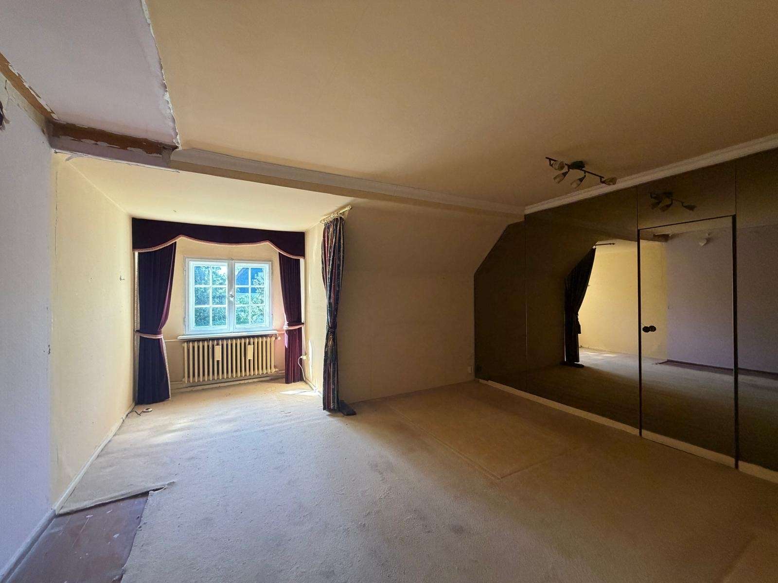 Repräsentatives Anwesen mit Sanierungspotential in exklusiver Lage von Wannsee - Bild 6