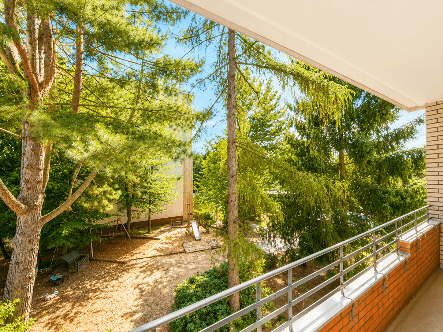 Sofort bezugsfrei! 2 Zimmer + große Wohnküche - Südwest in sehr begehrter Lage - Bild 8