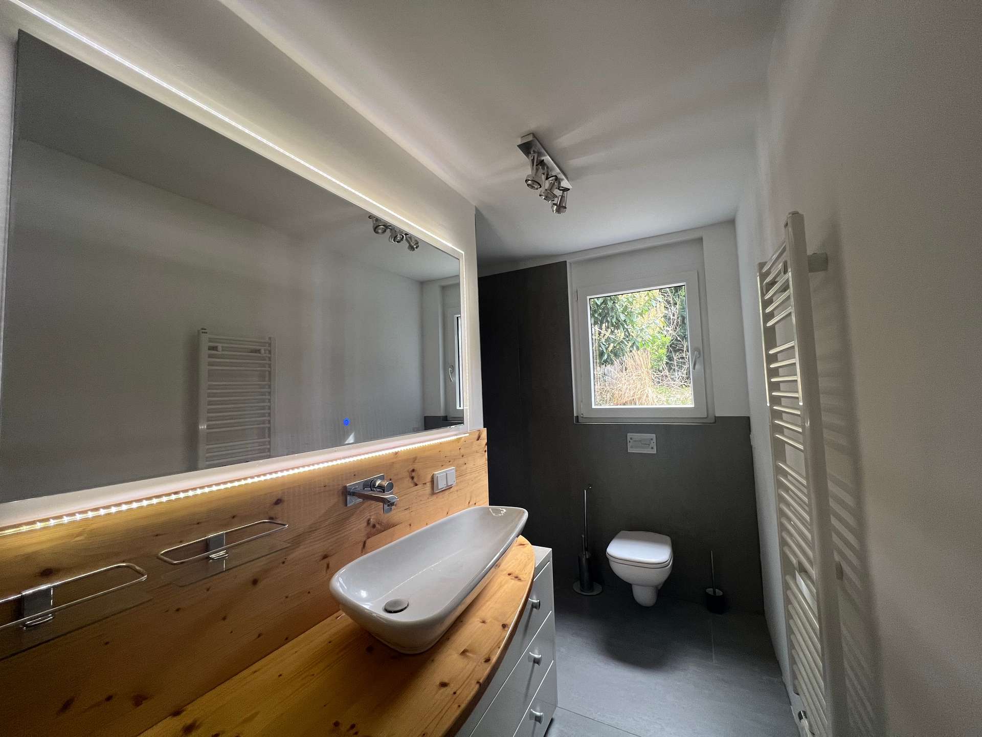 10 Zimmer verteilt auf ca. 370 m² Wfl. zur Selbstnutzung oder Kapitalanlage in Toplage - Bild 5