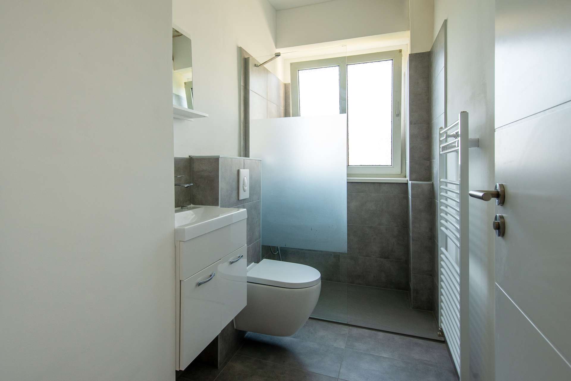 Kernsanierter Altbau in gefragter Hauptstadtlage – ideal für Eigennutzer & Anleger - Bild 4