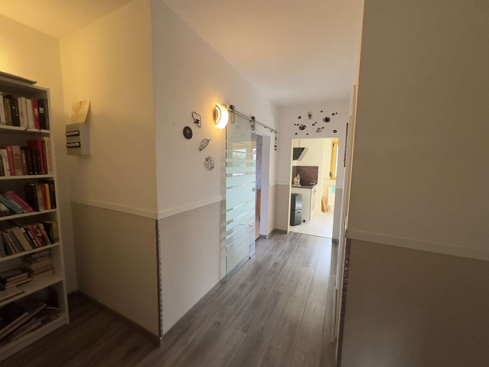 Teilsaniertes Einfamilienhaus in Zossen mit Solaranlage, Pool und Garage – Bild 6