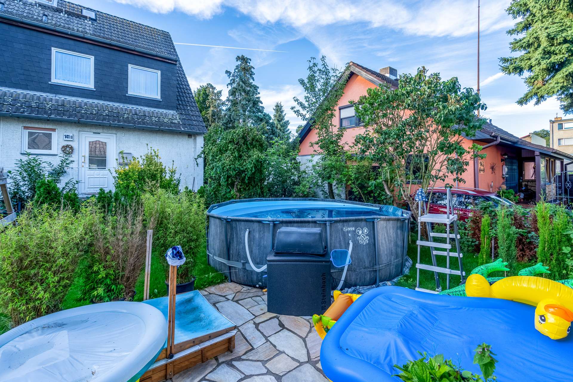 Großräumiges und modernes Einfamilienhaus mit Doppelgarage und Garten in Rudow - Bild 20