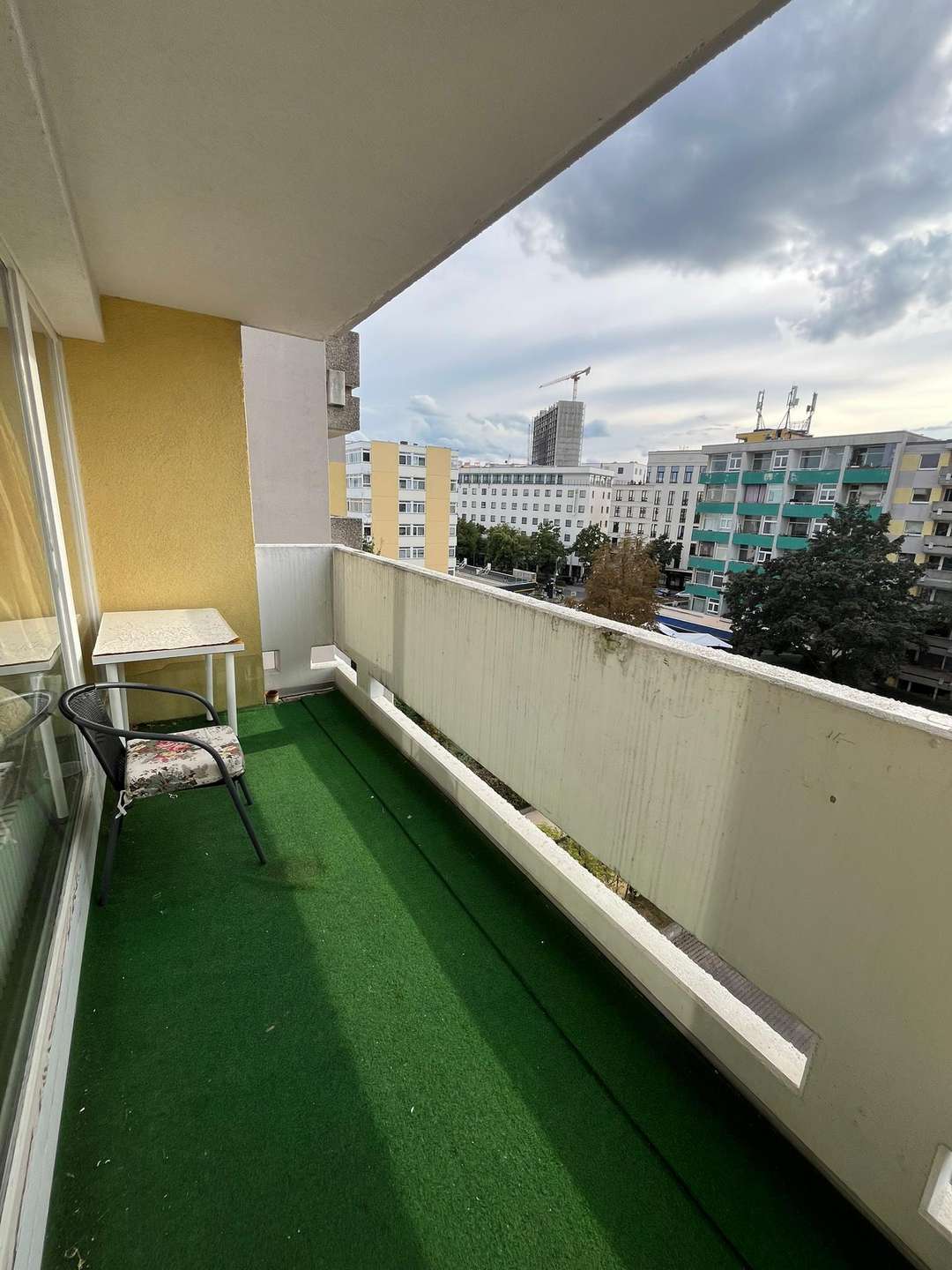 Chance für Anleger oder Selbstnutzer! Apartment mit Balkon für Singles am Potsdamer Platz - Bild 3
