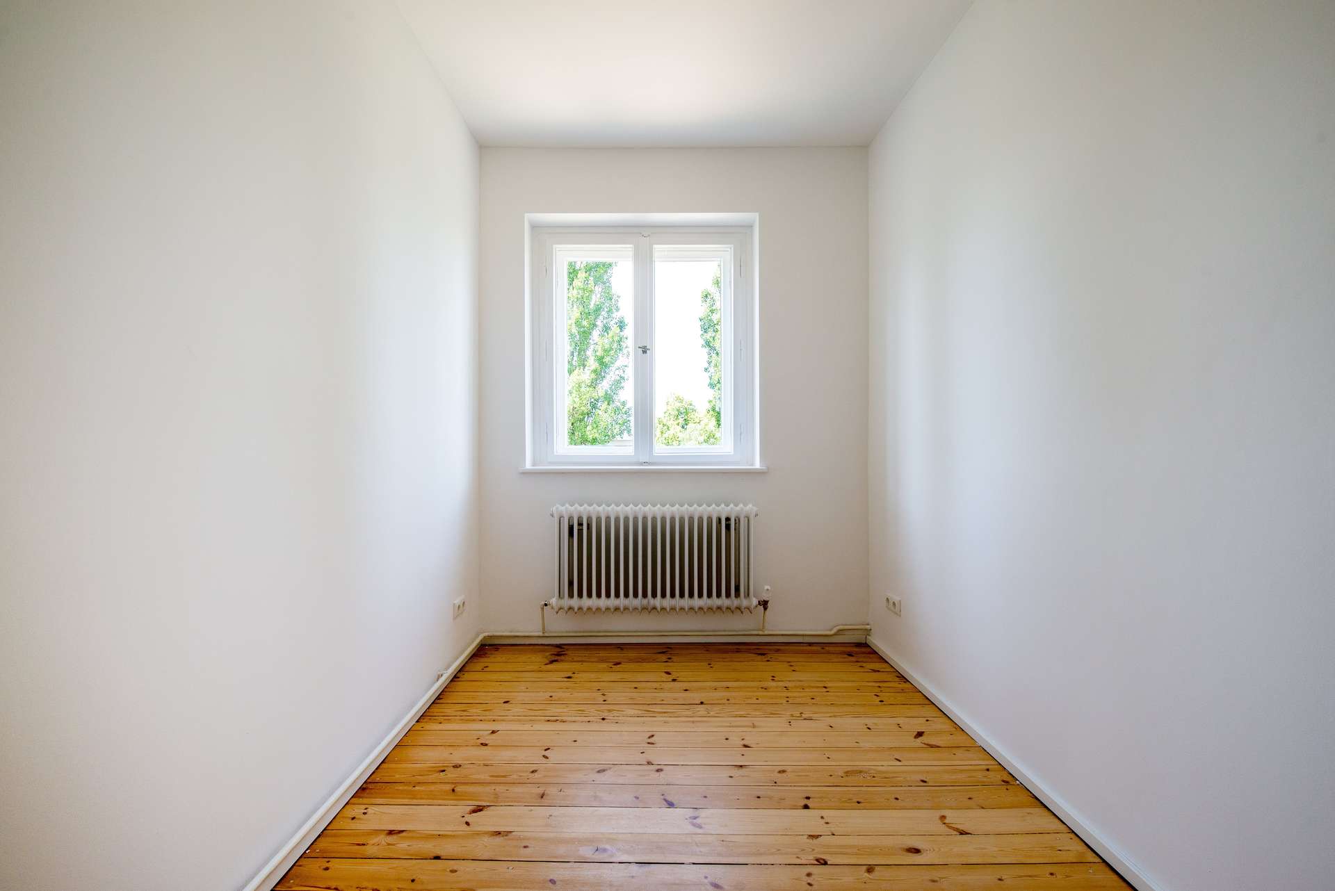 Kernsanierte 2-Zimmer-Wohnung mit Balkon in denkmalgeschütztem Altbau in Berlin-Reinickendorf - Bild 4