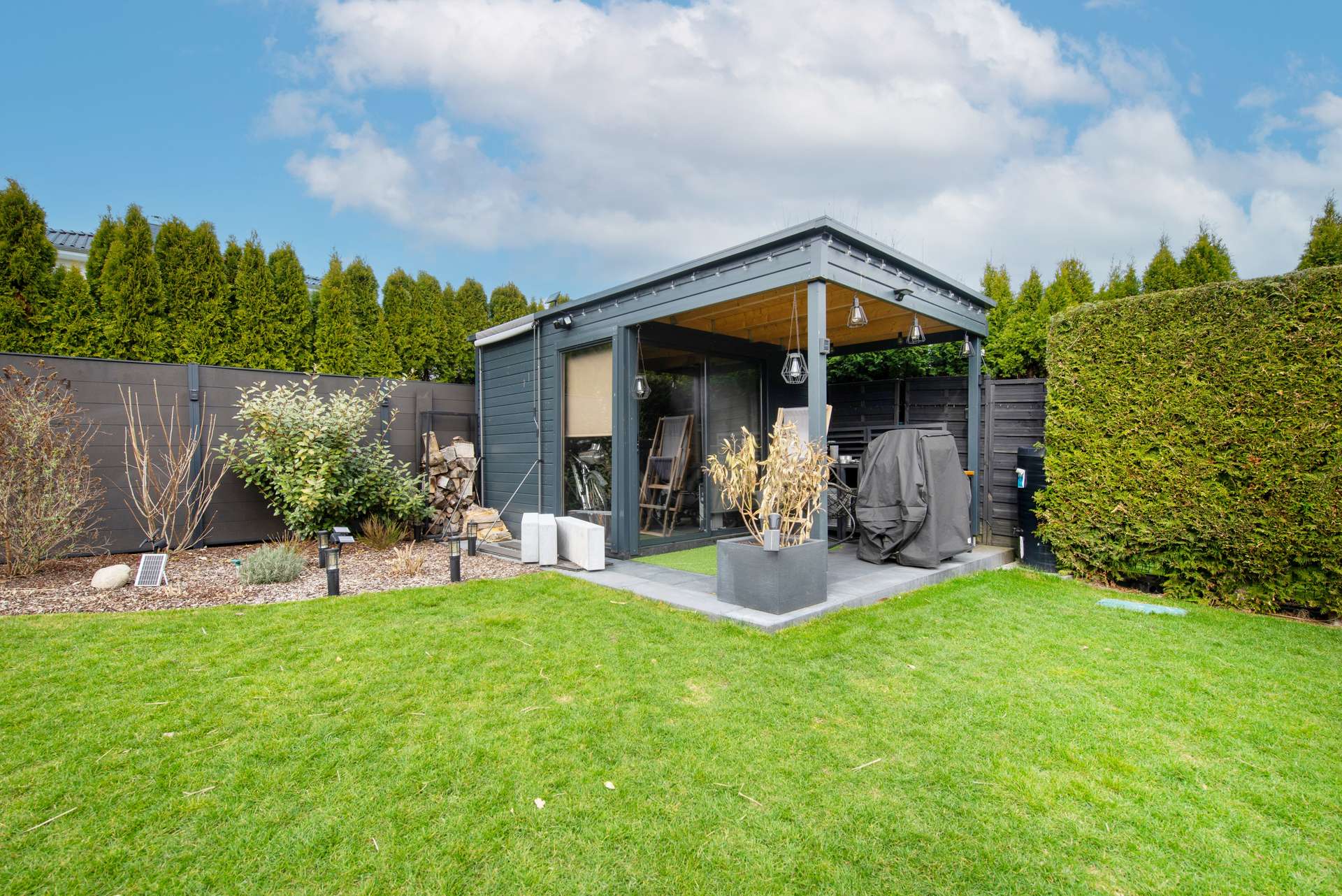 Familientraum in Berlin-Rudow: Einfamilienhaus mit großem Garten & Wintergarten – Bild 2