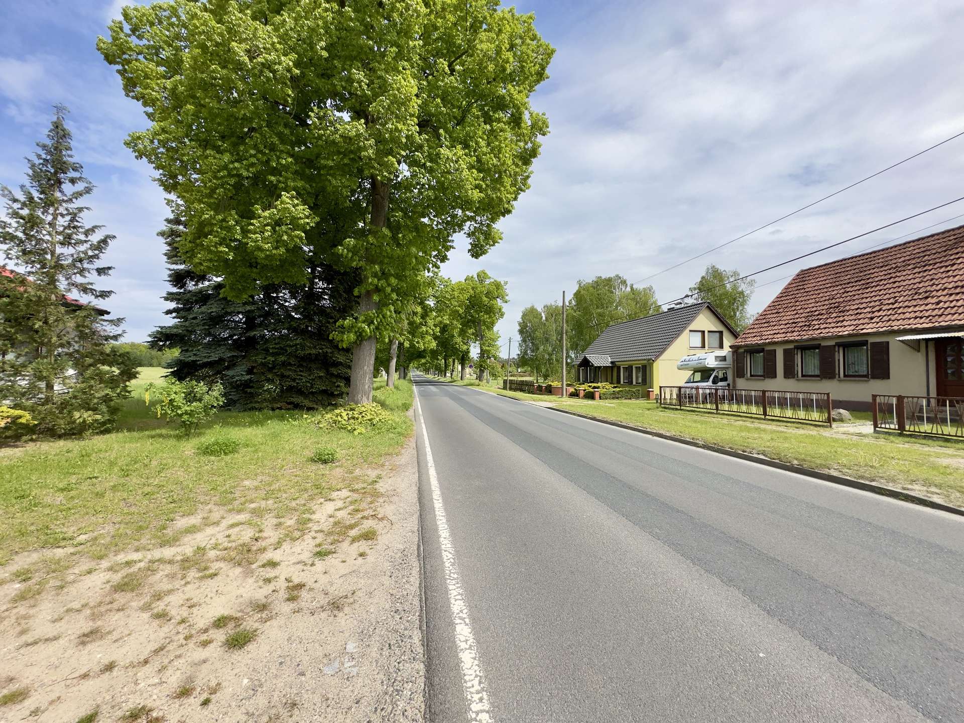Modernisiertes Einfamilienhaus mit viel Privatsphäre in ruhiger Lage – Bild 13