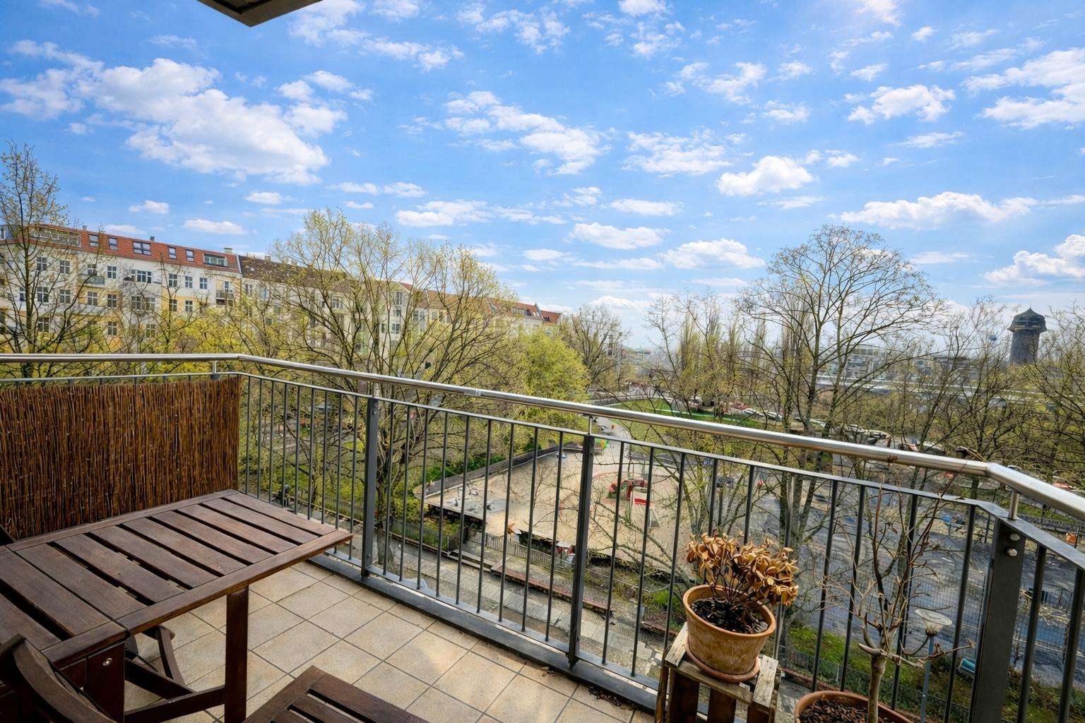 Bezugsfreie Wohnung mit Balkon in Toplage von Friedrichshain! – Bild 5