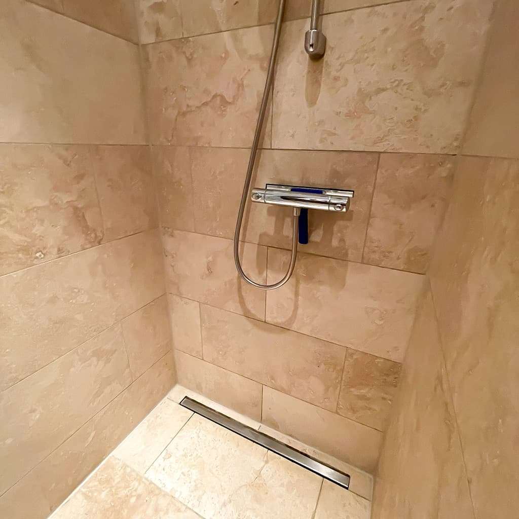 Traumhaft sanierte Wohnung mit Balkon in bester Lage von Berlin-Mitte – Bild 5