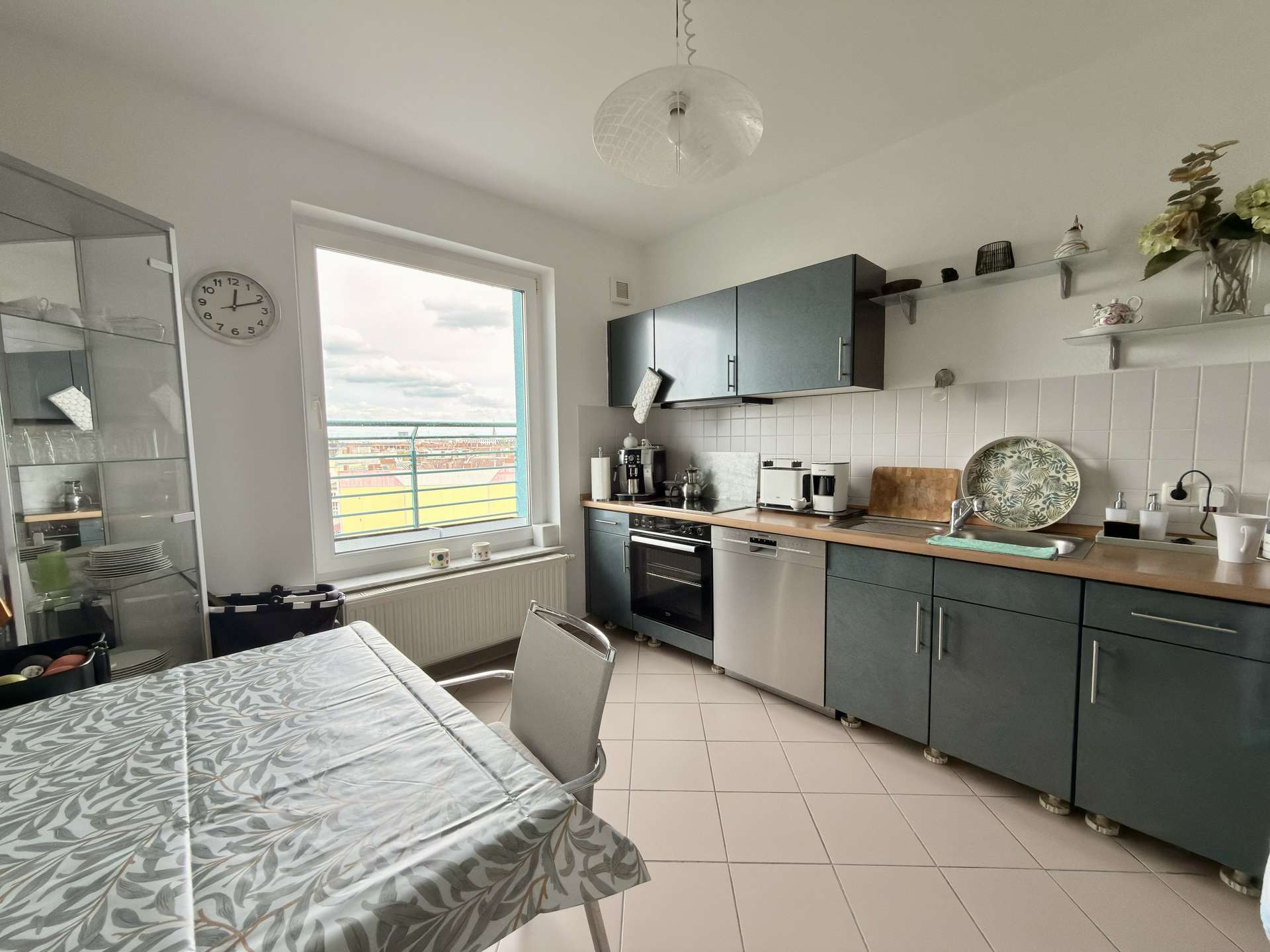 Exklusives Apartment mit Spreeblick, Concierge-Service und Tiefgaragenstellplatz - Bild 6