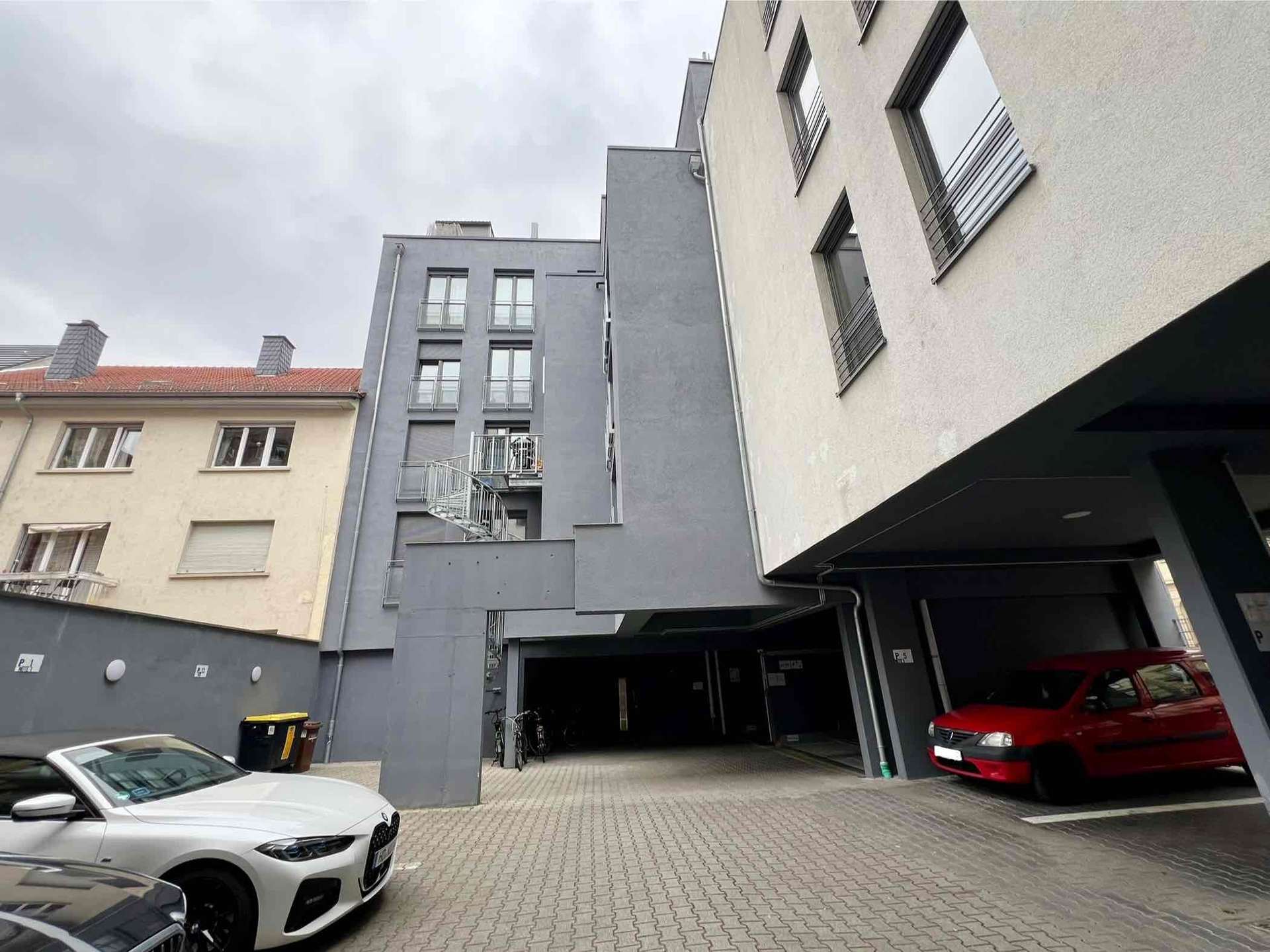 Top-Investment in Heidelberg: Studentenwohnhaus & Bürogebäude mit Erweiterungsfläche in super Lage - Bild 12