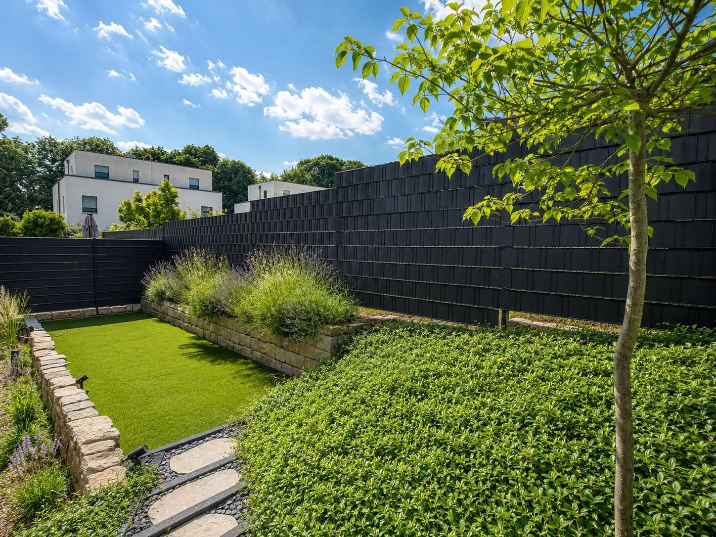 Designer Townhouse: modern 5 Zi. 2 Bäder, 2 seperate Zugänge, familienfreundlich in ruhiger Top Lage