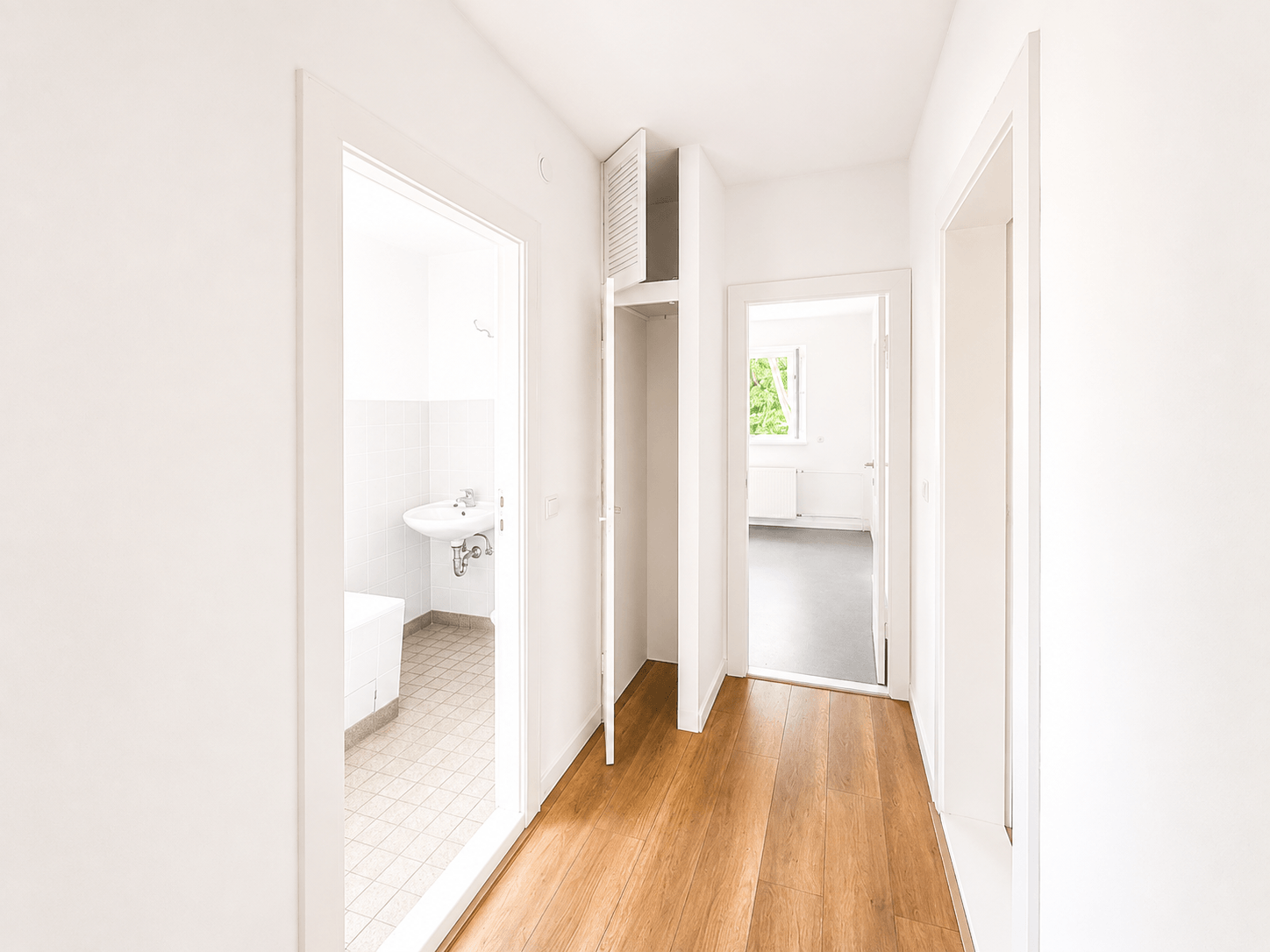 Sofort bezugsfrei! 2 Zimmer + große Wohnküche - Südwest in sehr begehrter Lage - Bild 7