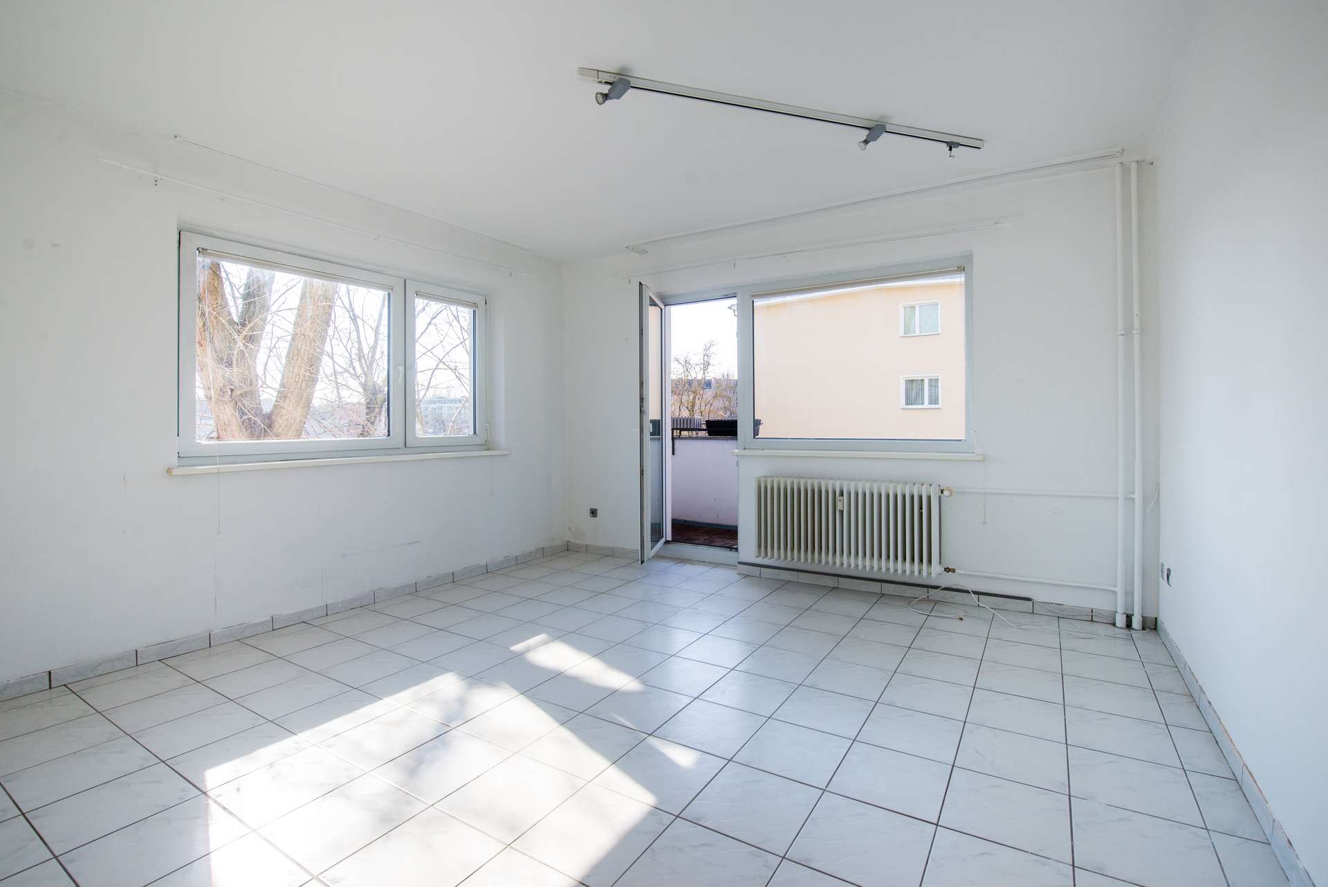 Ku’damm Nähe! Charmante Wohnung mit Balkon in gefragter Lage – Bild 4