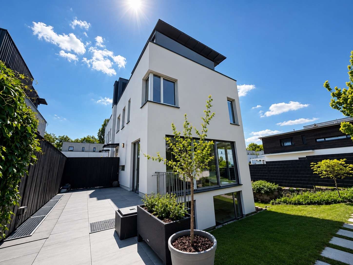 Designer Townhouse: modern 5 Zi. 2 Bäder, 2 seperate Zugänge, familienfreundlich in ruhiger Top Lage - Bild 14