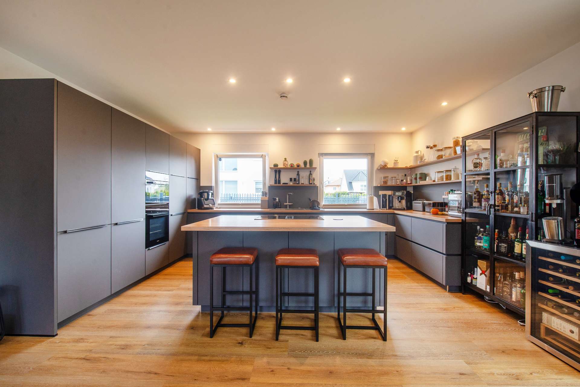 Familientraum in Berlin-Rudow: Einfamilienhaus mit großem Garten & Wintergarten – Bild 5