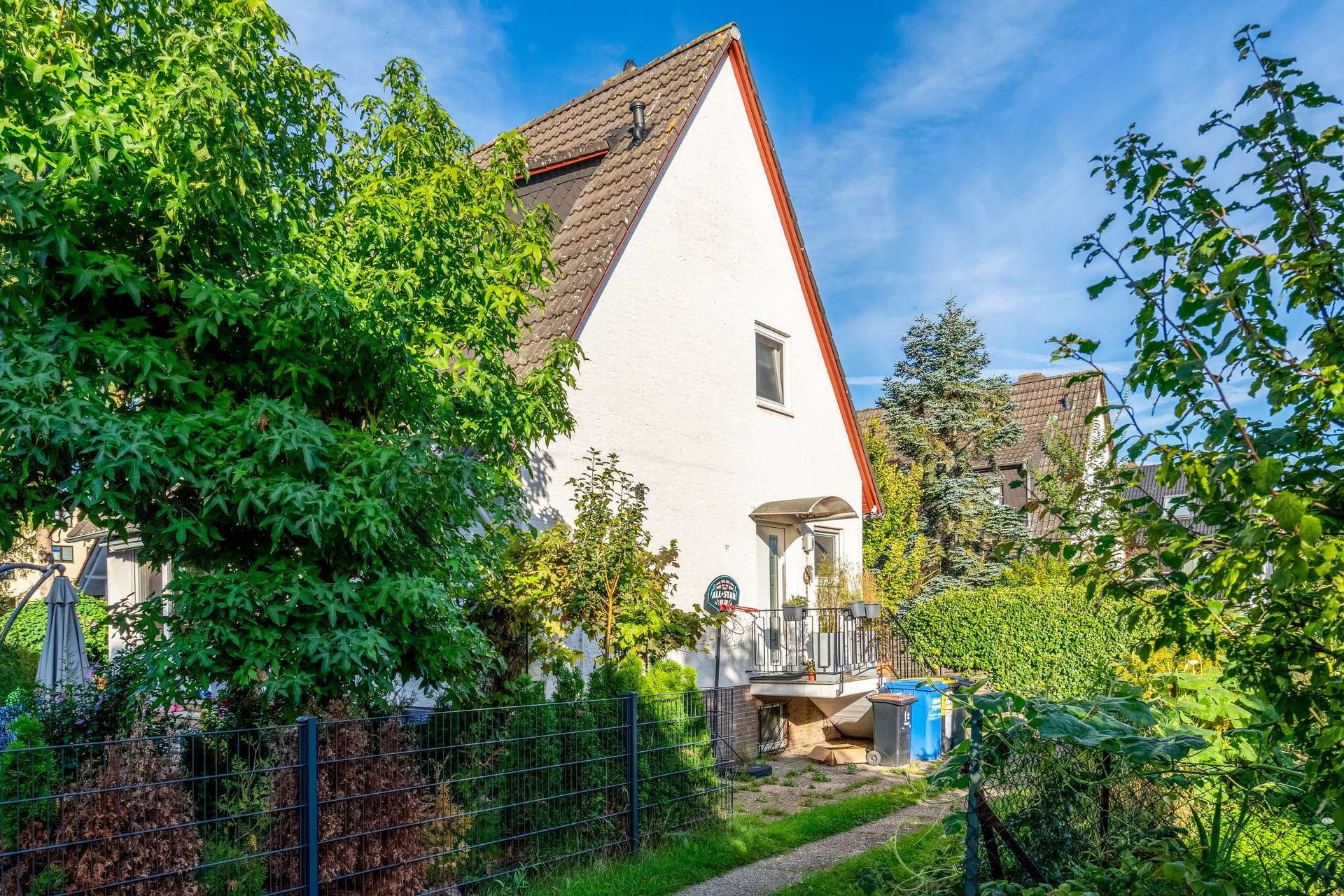 Großräumiges und modernes Einfamilienhaus mit Doppelgarage und Garten in Rudow - Bild 15