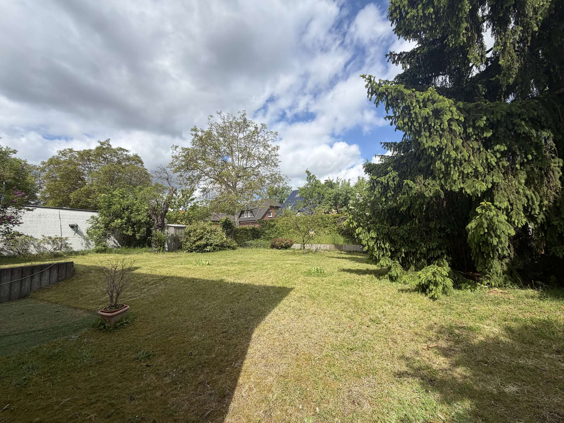 Charmantes Ein- oder Zweifamilienhaus mit großem Garten & Ausbaureserve in begehrter Lage - Bild 5