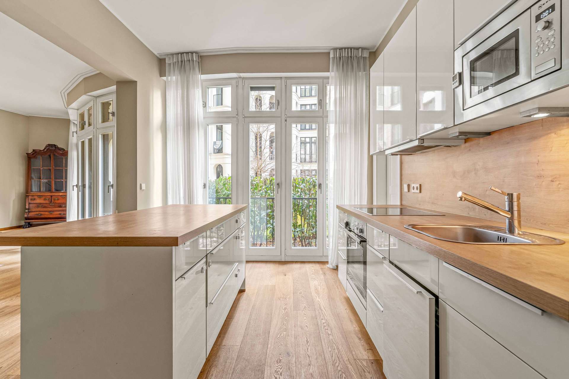 Lichtdurchflutete moderne Beletage-Wohnung in absoluter Bestlage - Bild 3