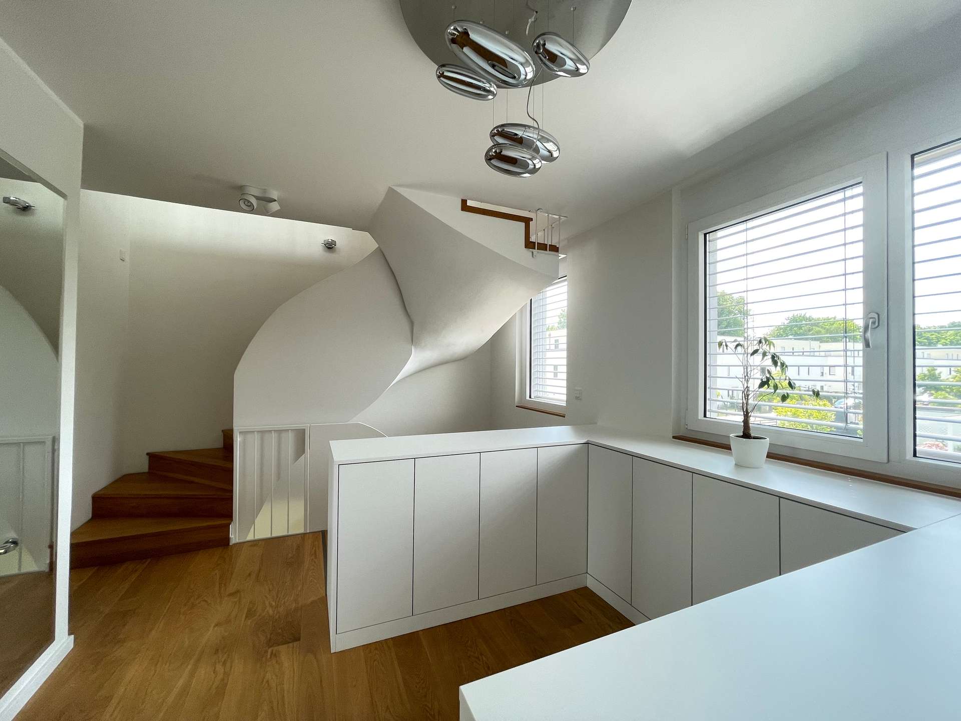 Designer Townhouse: modern 5 Zi. 2 Bäder, 2 seperate Zugänge, familienfreundlich in ruhiger Top Lage - Bild 11