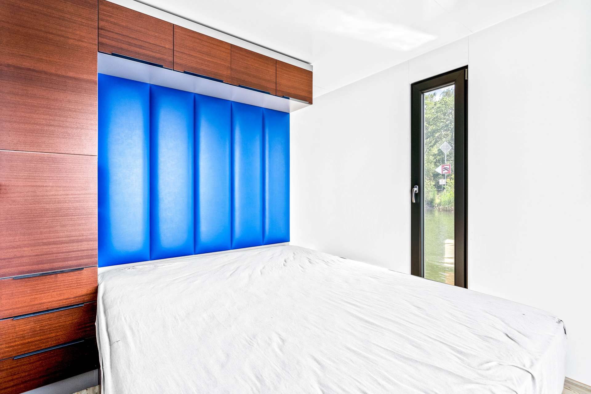 Wohnen auf dem Wasser in Potsdam City: hochwertig ausgestattetes Hausboot mit ca. 110 qm NFL – Bild 6