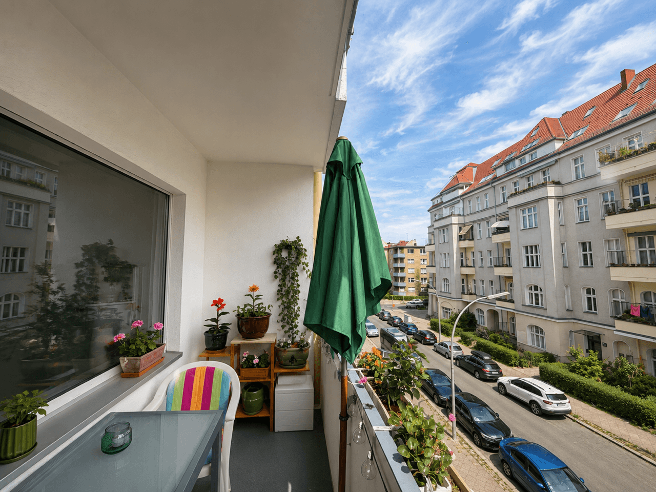 Charmante, familienfreundliche 4 Zi.-Wohnung mit Balkon & 2 PKW Stellplätzen in begehrter Lage. - Bild 3