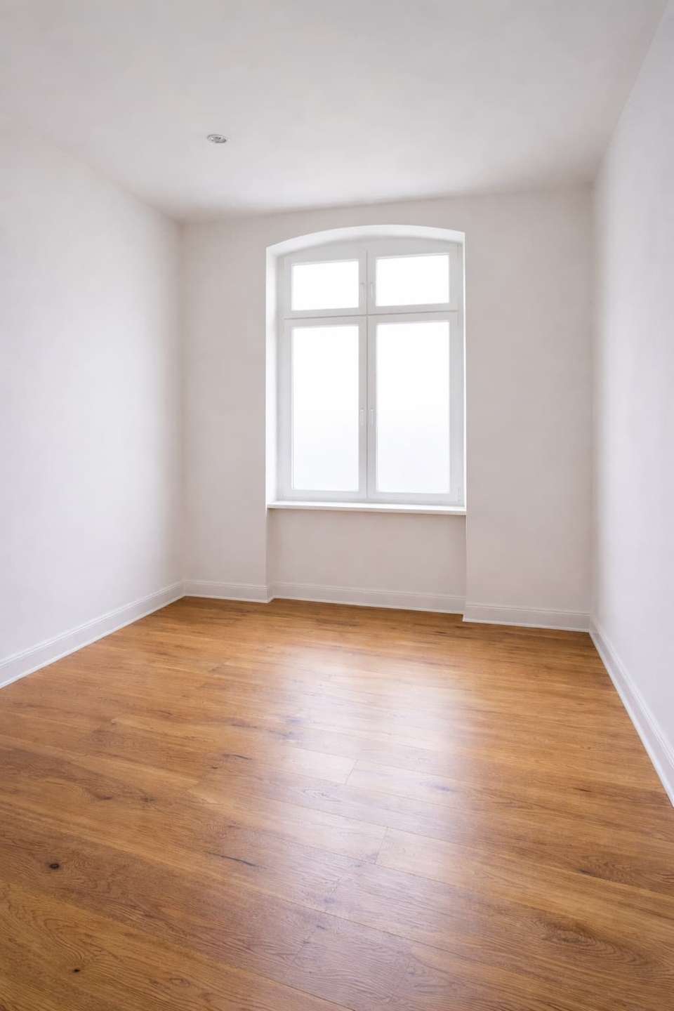 Traumhaft sanierte Wohnung mit Balkon in bester Lage von Berlin-Mitte – Bild 6