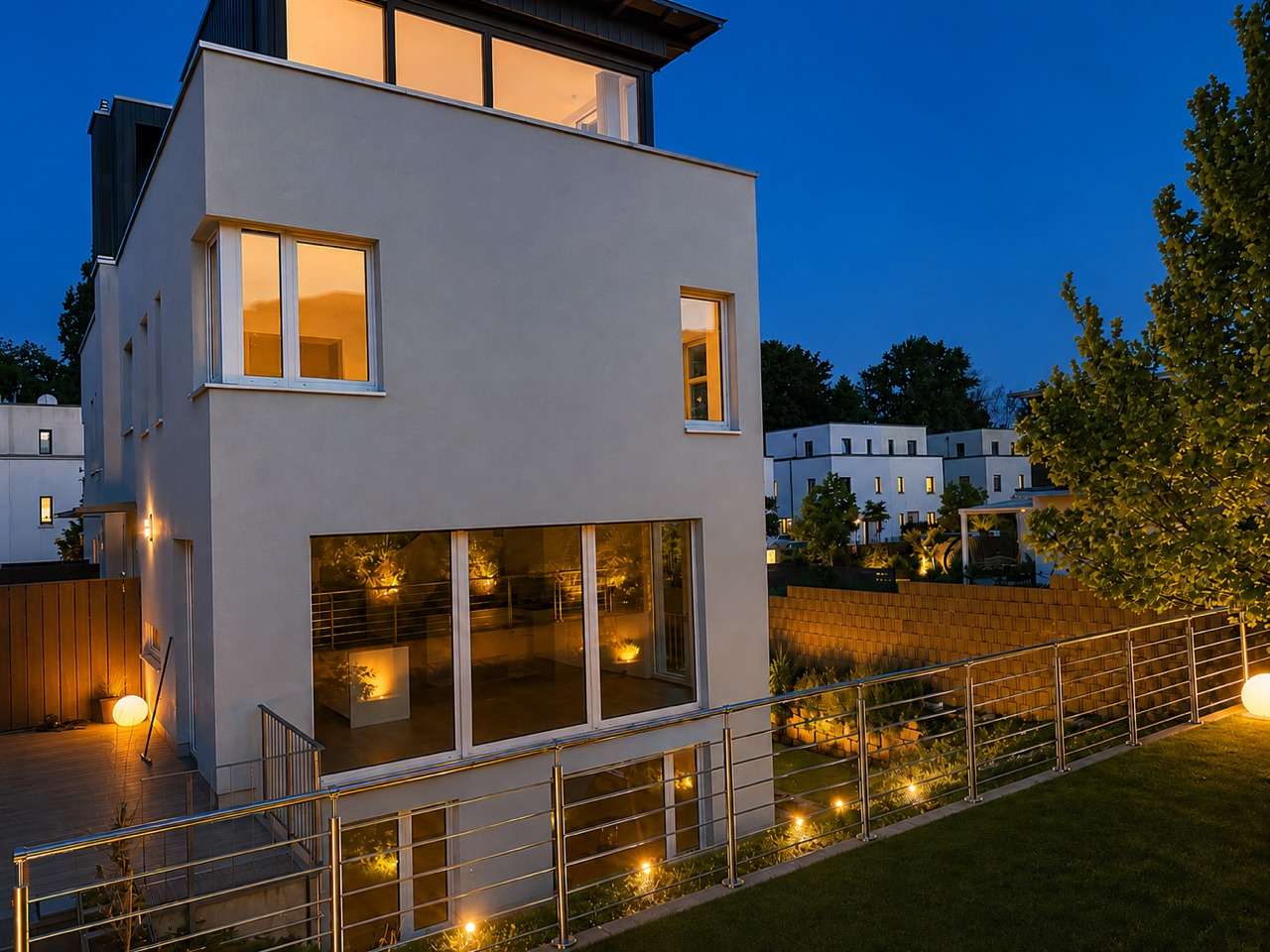 Exklusives architektonisches Energiespar-Stadthaus in Toplage