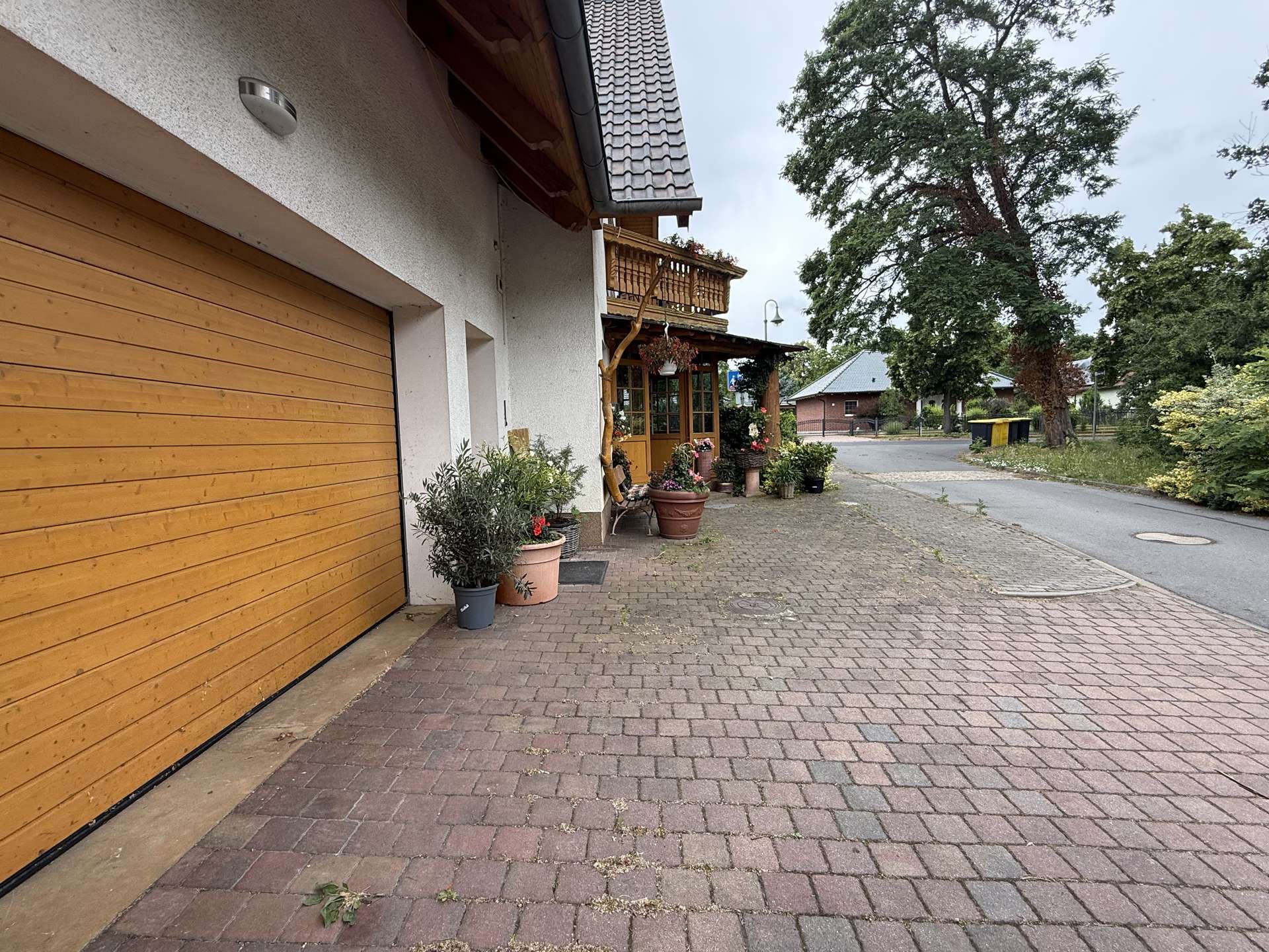 Berlin-nahe Lage: Stilvolles Einfamilienhaus mit Pool, Wintergarten & Solaranlage in Luckau - Bild 4