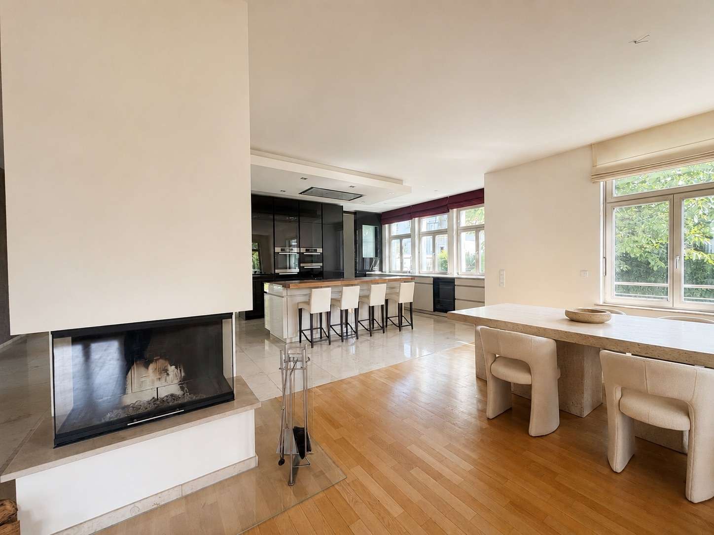 Imposant. Luxuriös. Einzigartig. – Villa in fußläufiger Seenähe in Bestlage - Bild 3
