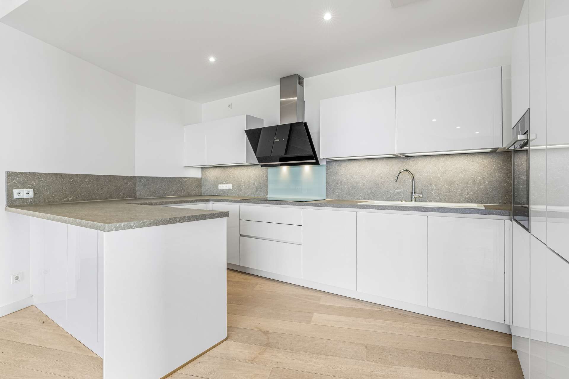 181 m² Wohnkomfort über den Dächern Berlins – Ein Angebot, das Maßstäbe setzt - Bild 3