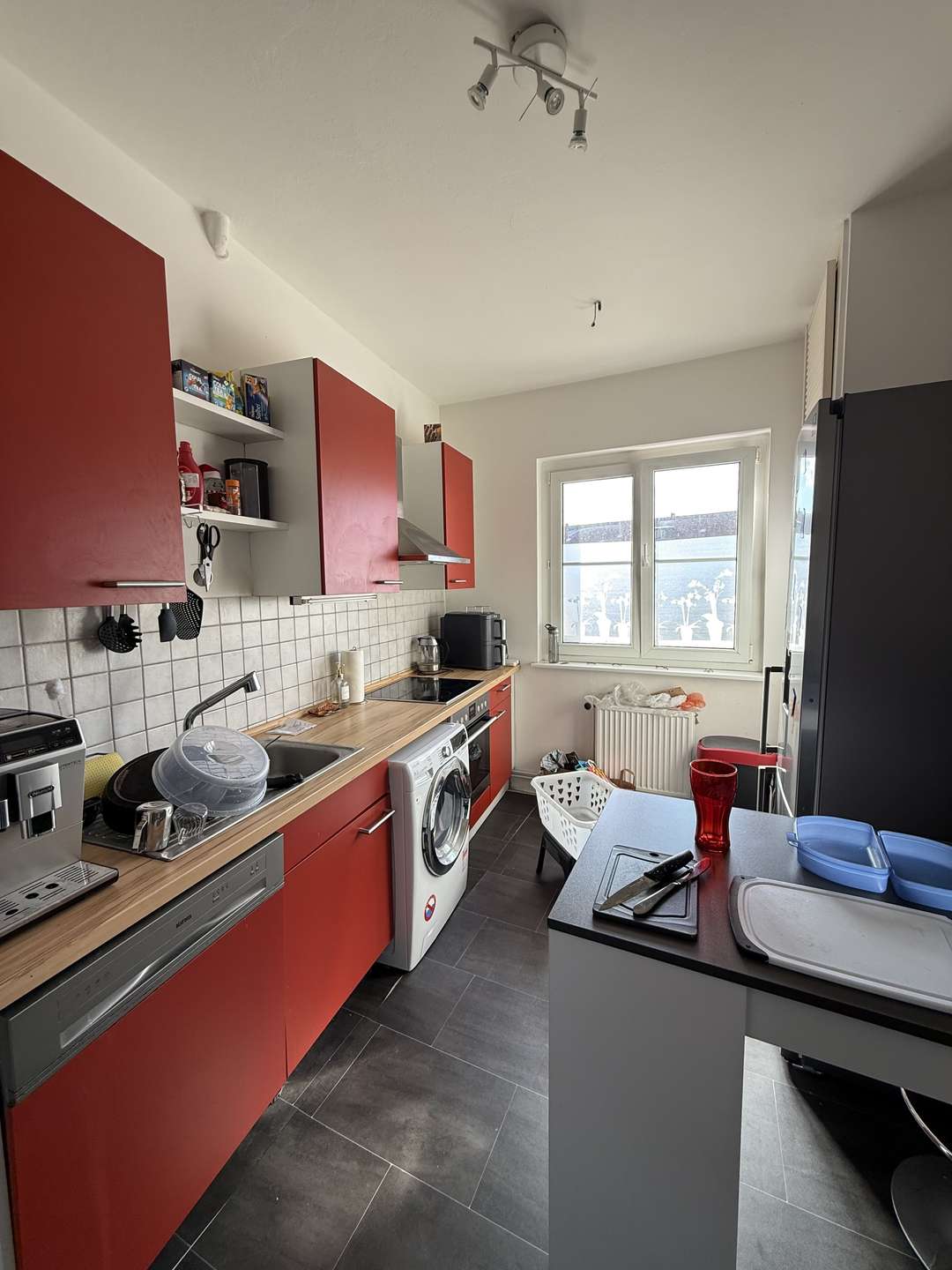 Sonnige 2,5‐Zimmer‐Wohnung mit Balkon! Nur 10 Minuten vom Rathaus Spandau entfernt – Bild 4