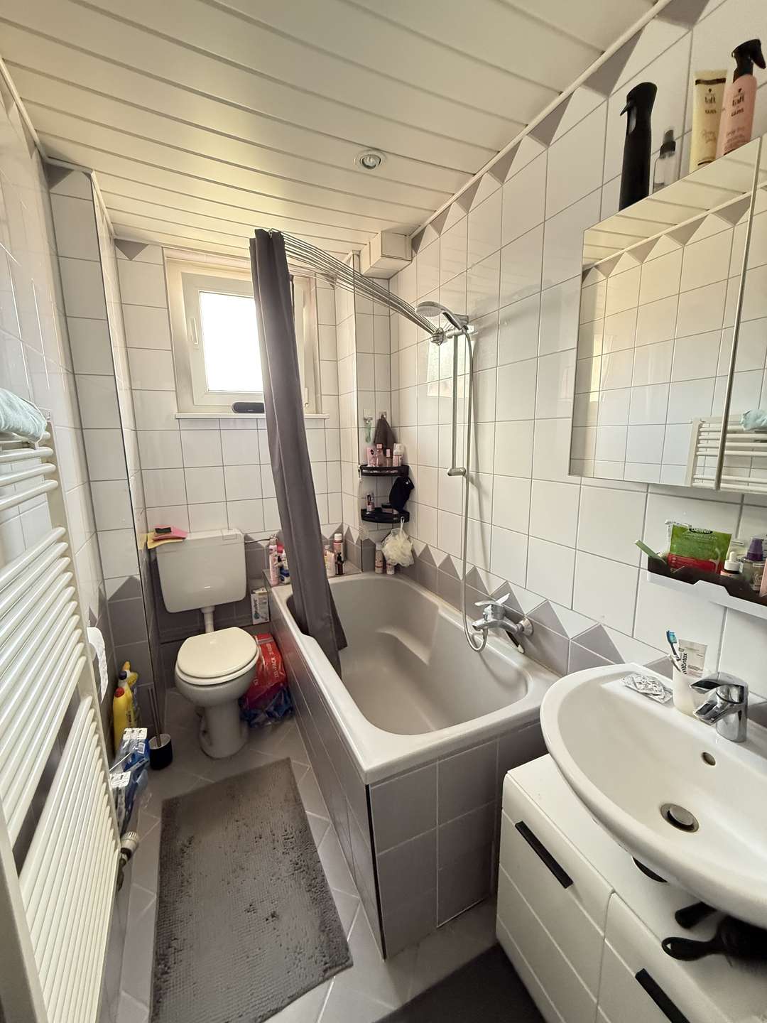 Sonnige 2,5‐Zimmer‐Wohnung mit Balkon! Nur 10 Minuten vom Rathaus Spandau entfernt – Bild 8