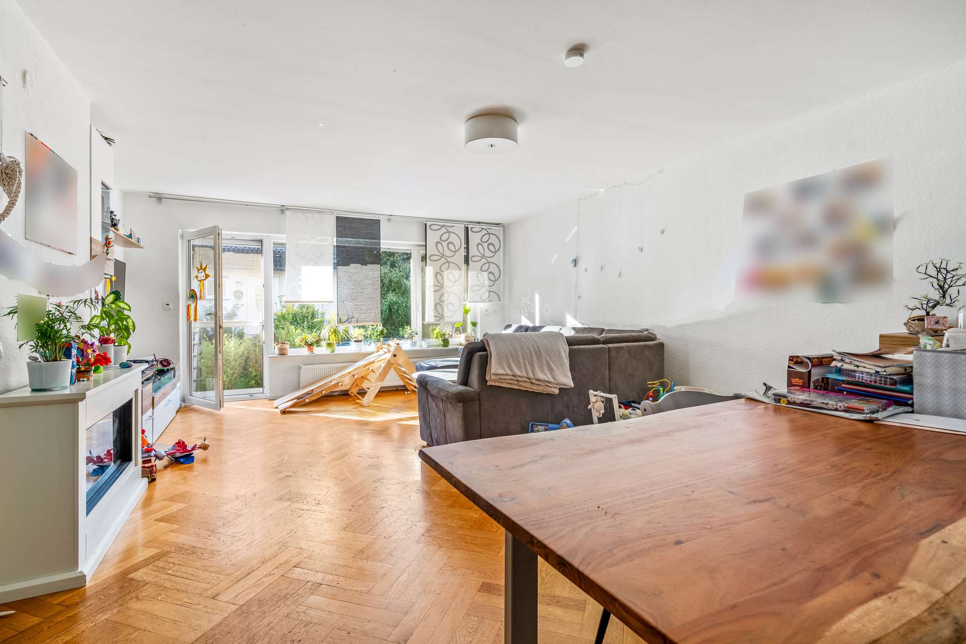 Großräumiges und modernes Einfamilienhaus mit Doppelgarage und Garten in Rudow - Bild 6