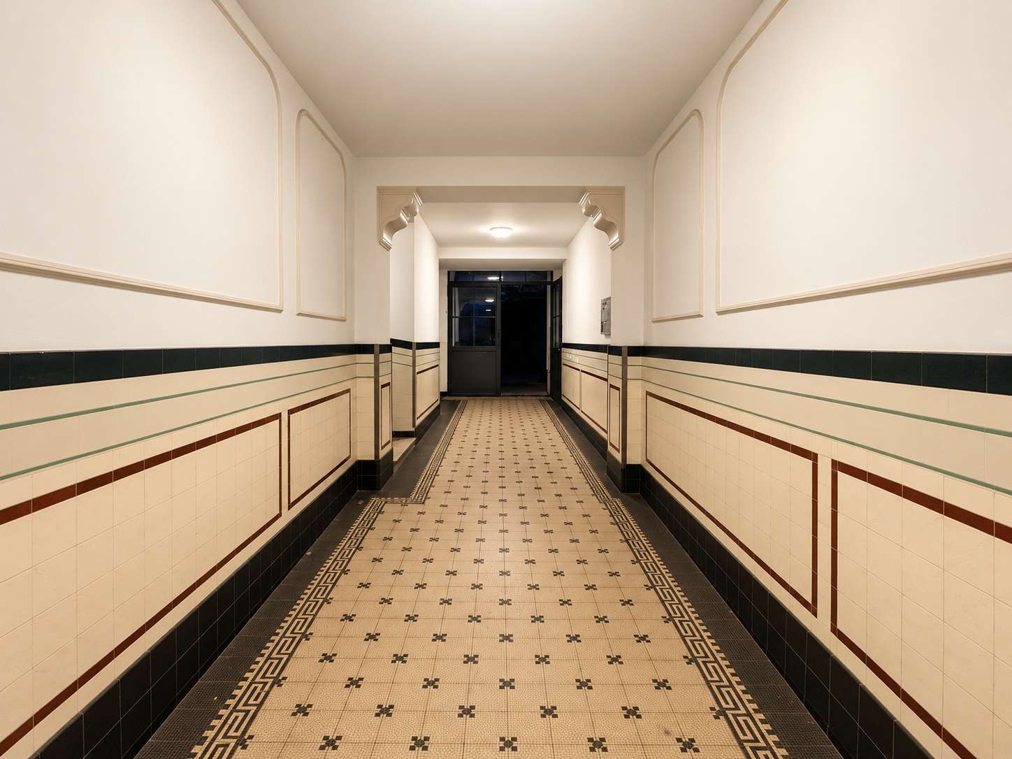 Modernisierte Dachgeschosswohnung, voll möbliert & sofort bezugsfrei! - Bild 7