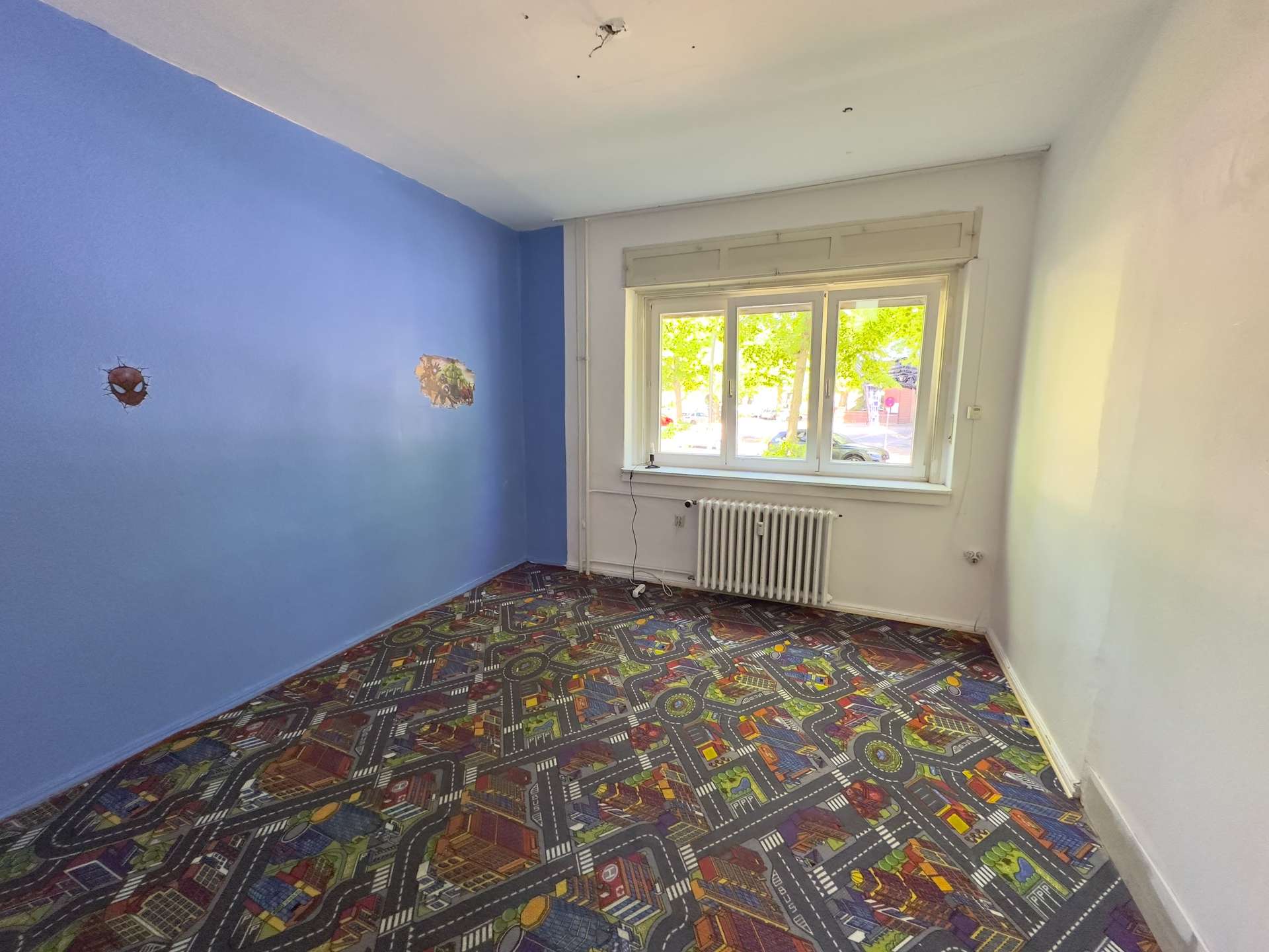 Charmante 3-Zimmer-Altbauwohnung mit 3 m Deckenhöhe & grünem Innenpark in Berlin – Bild 3