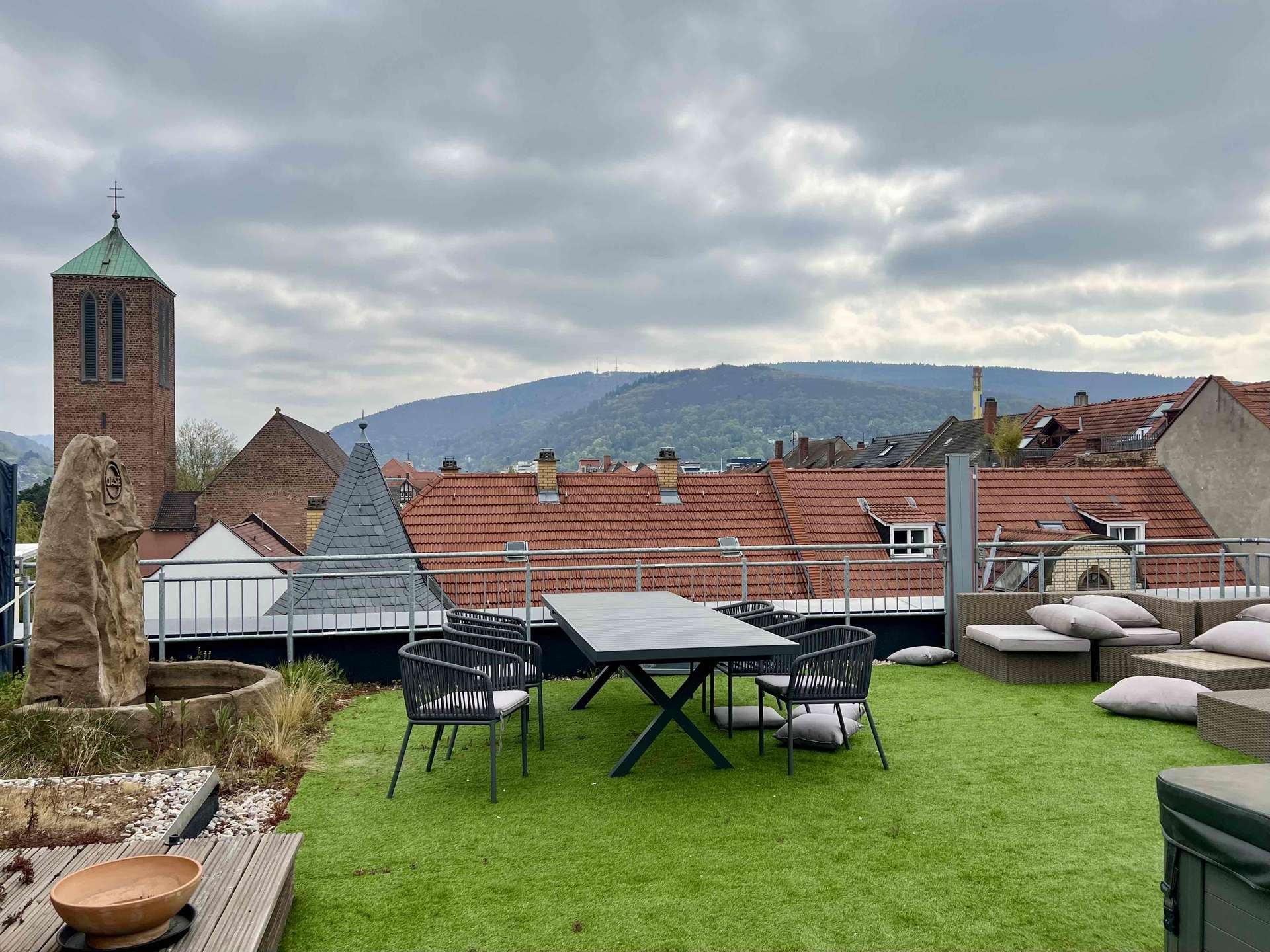 Top-Investment in Heidelberg: Studentenwohnhaus & Bürogebäude mit Erweiterungsfläche in super Lage - Bild 11