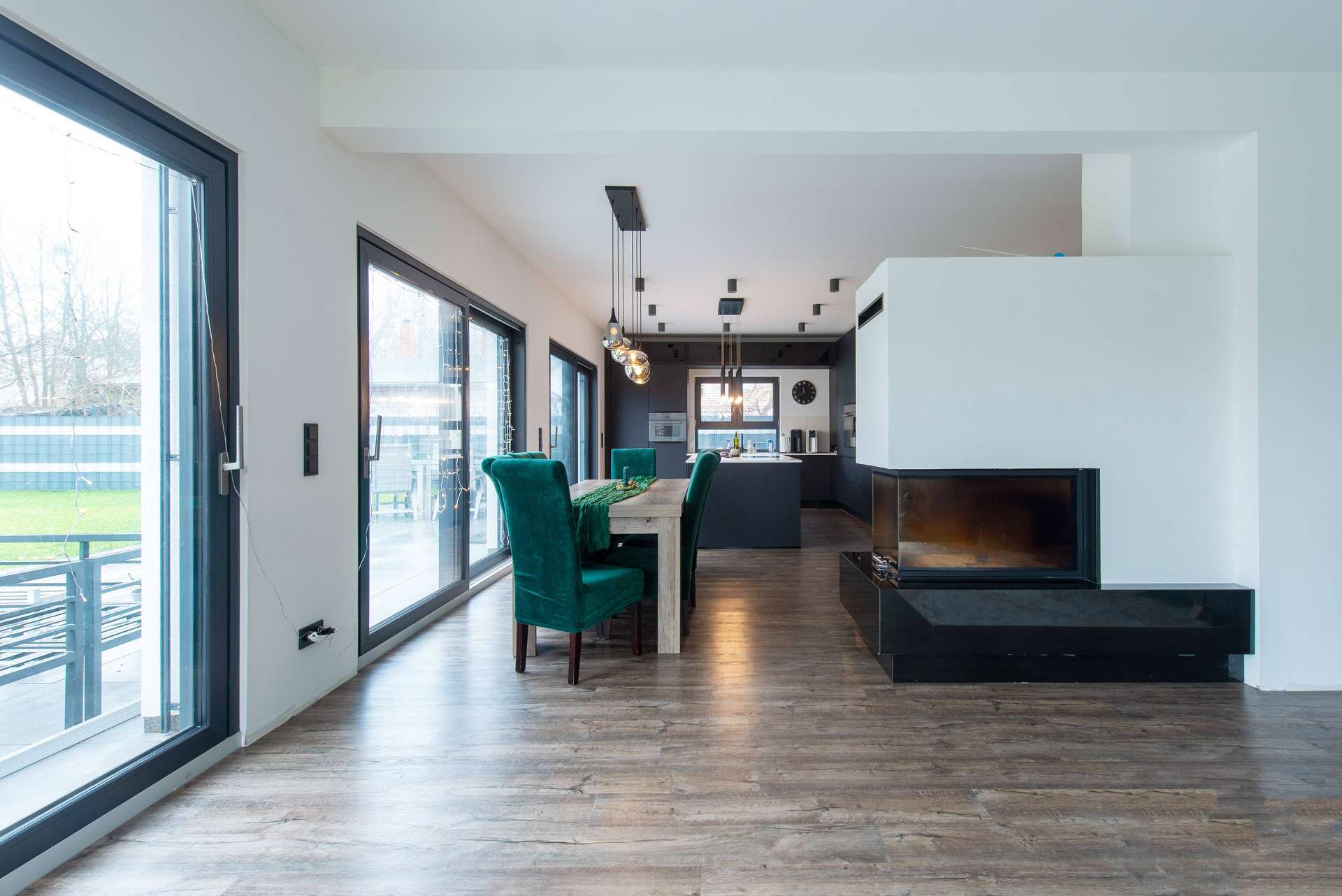 Purer Luxus! Exklusive Architektenvilla am Havelkanal bietet alles, was das Herz begehrt! – Bild 3